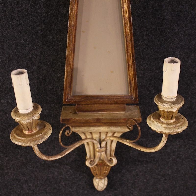 Paar Italiaanse wandlampen in Louis XVI-stijl, 20e eeuw photo Verlichting