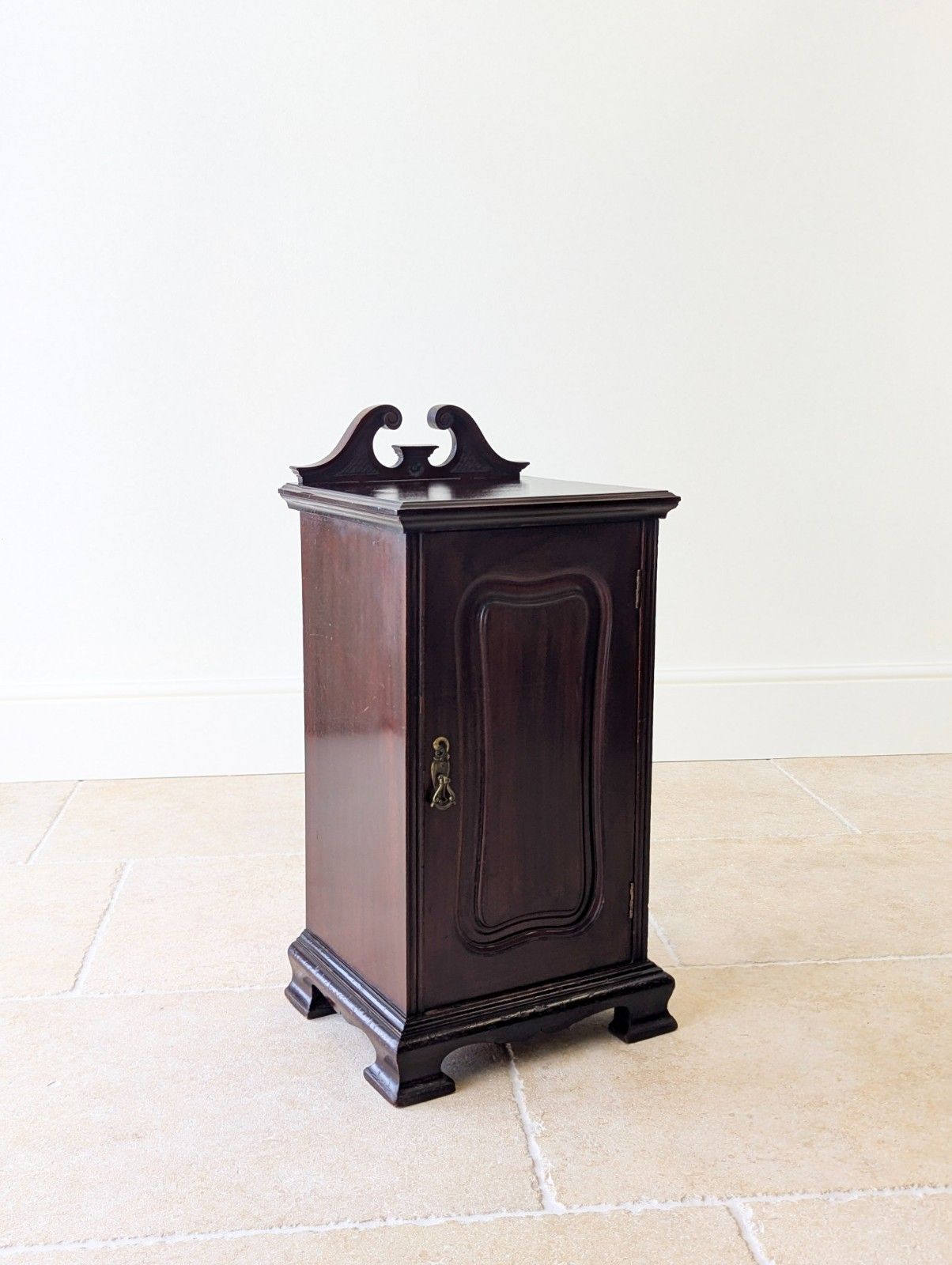 Antique Victorian Mahogany Bedside Cabinet C.1870 photo Furniture