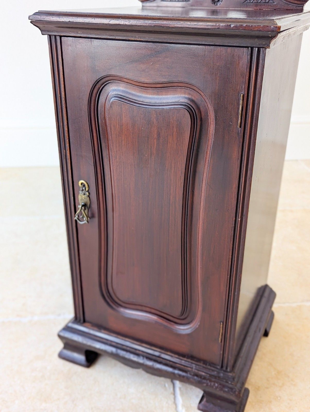 Antique Victorian Mahogany Bedside Cabinet C.1870 photo 345.0