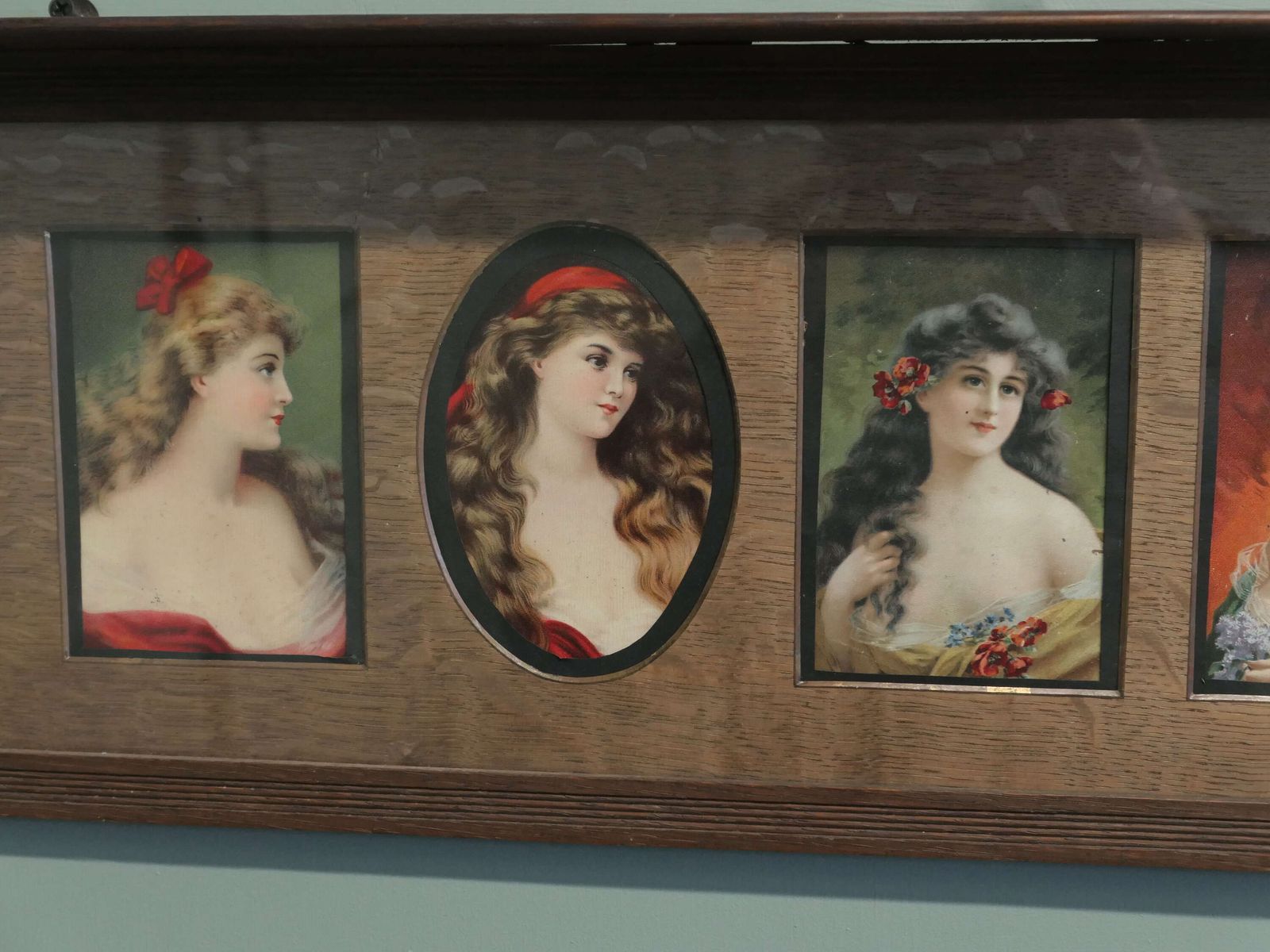 6 Pre Raphaelite Portraits Mounted In An Oak Shelf 6 Charming 19th Century Ladies photo for sale