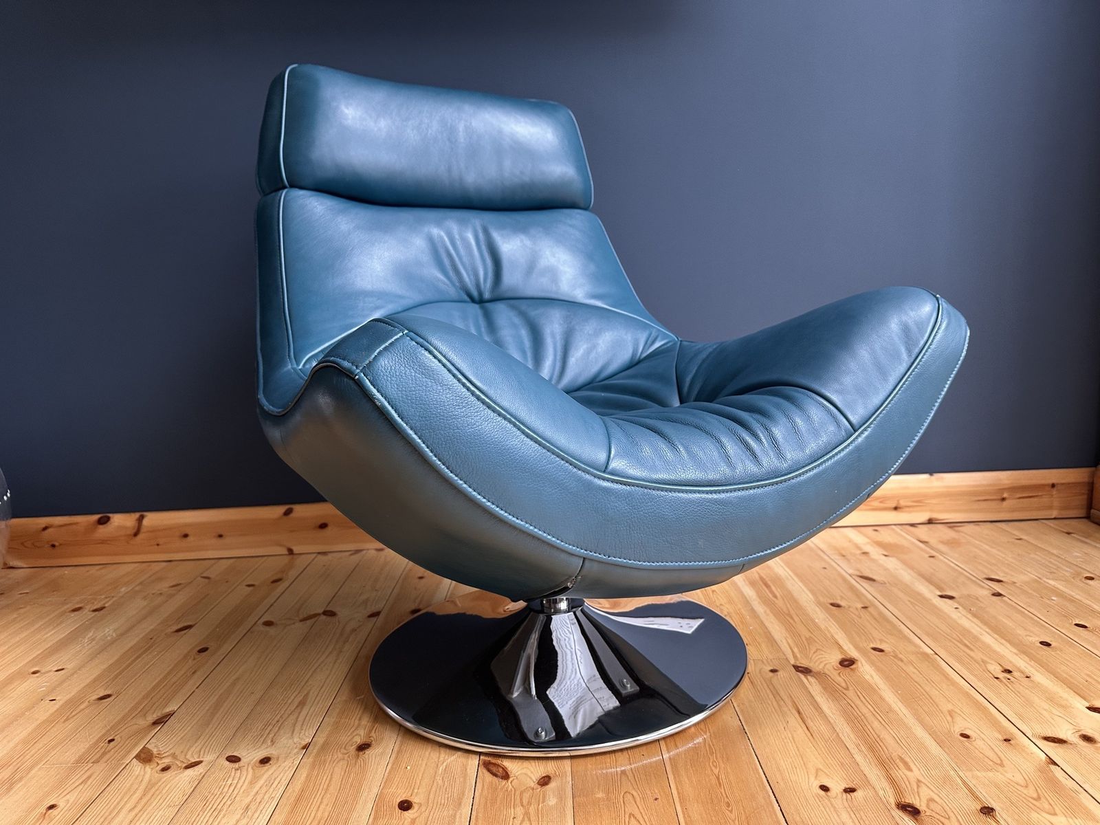 photo for sale Retro Swivel Armchair In Teal Full Grain Leather With Chrome Base