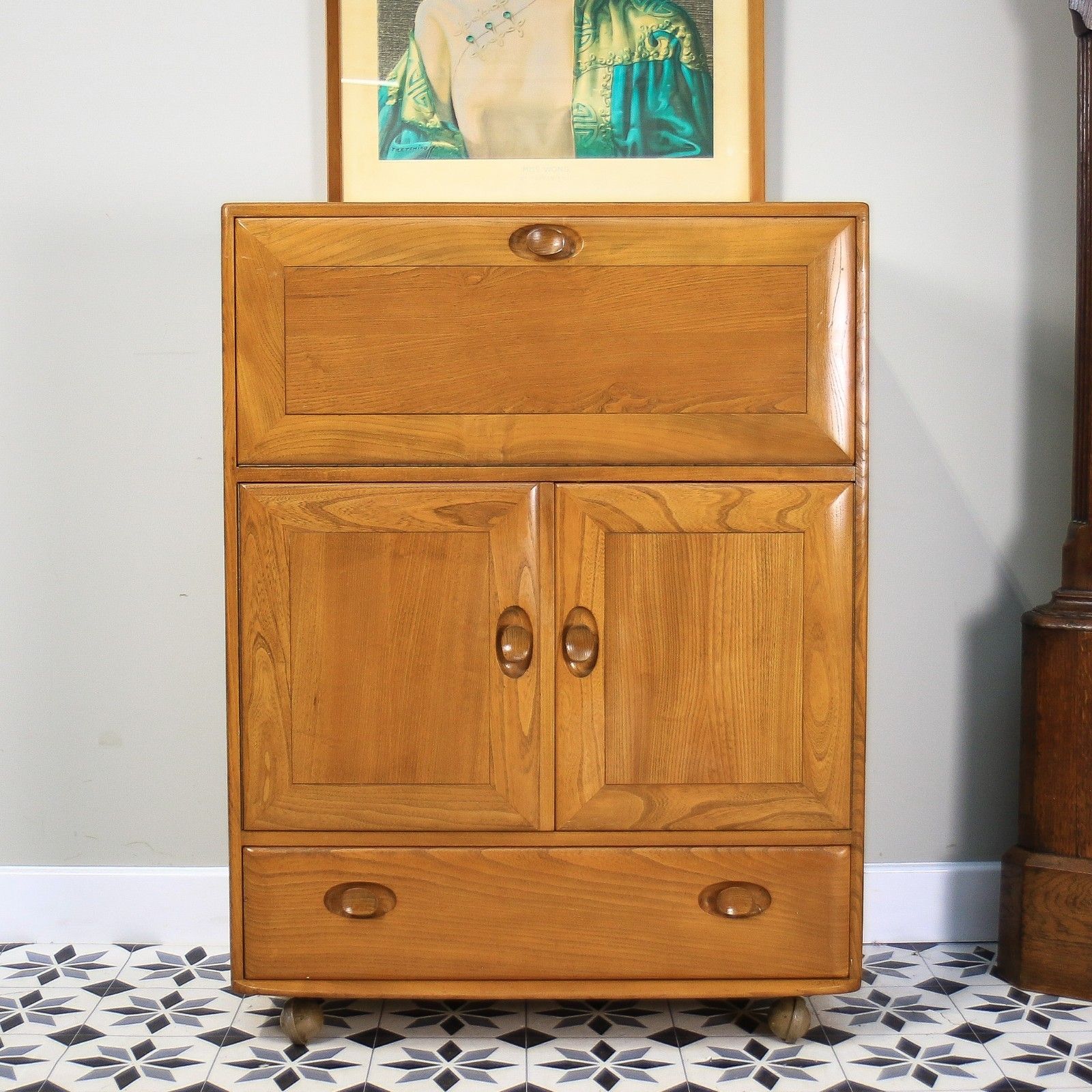 Ercol Windsor Blonde Drinks Cocktail Cabinet Bureau In Elm Model 469 photo furniture