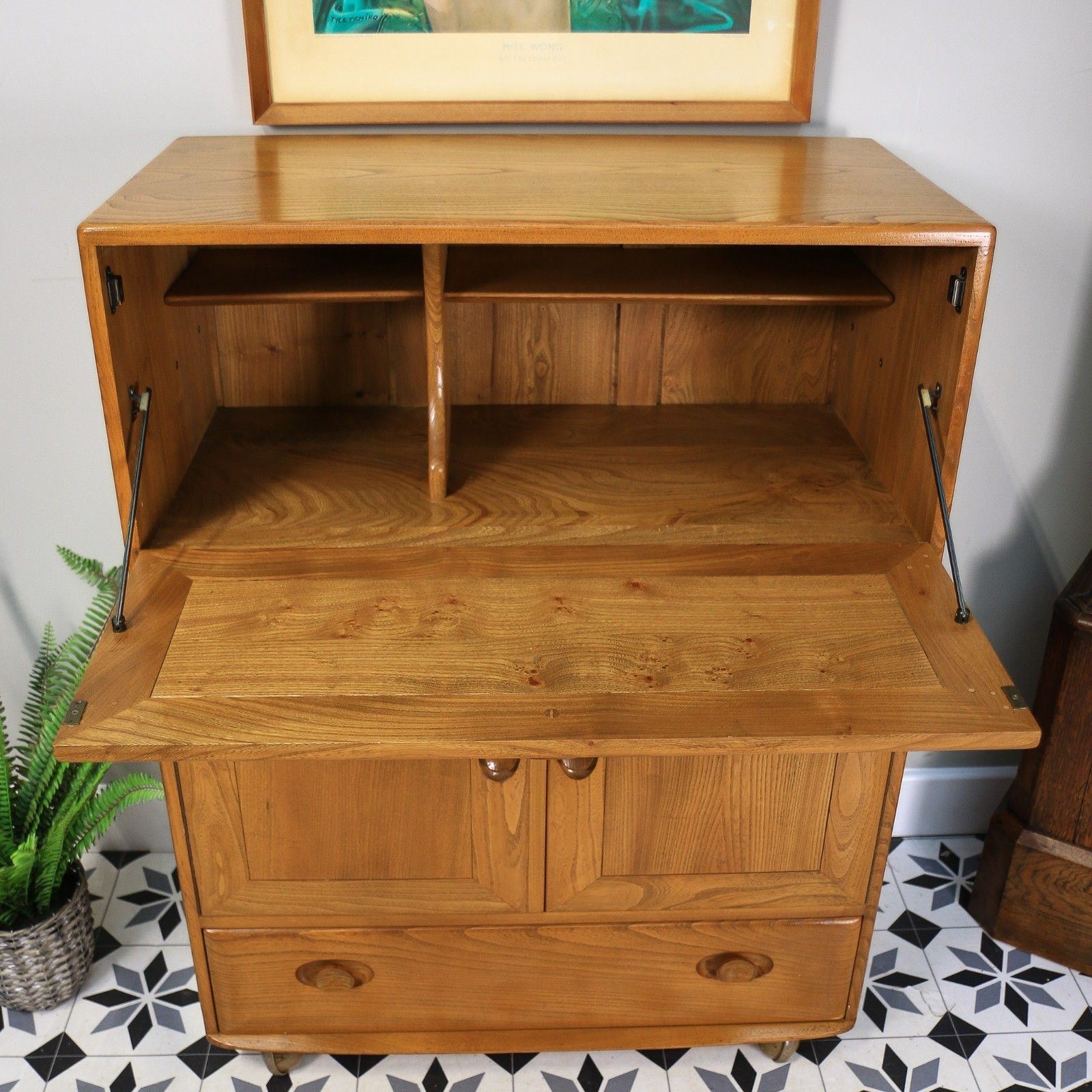 Ercol Windsor Blonde Drinks Cocktail Cabinet Bureau In Elm Model 469 photo vintage