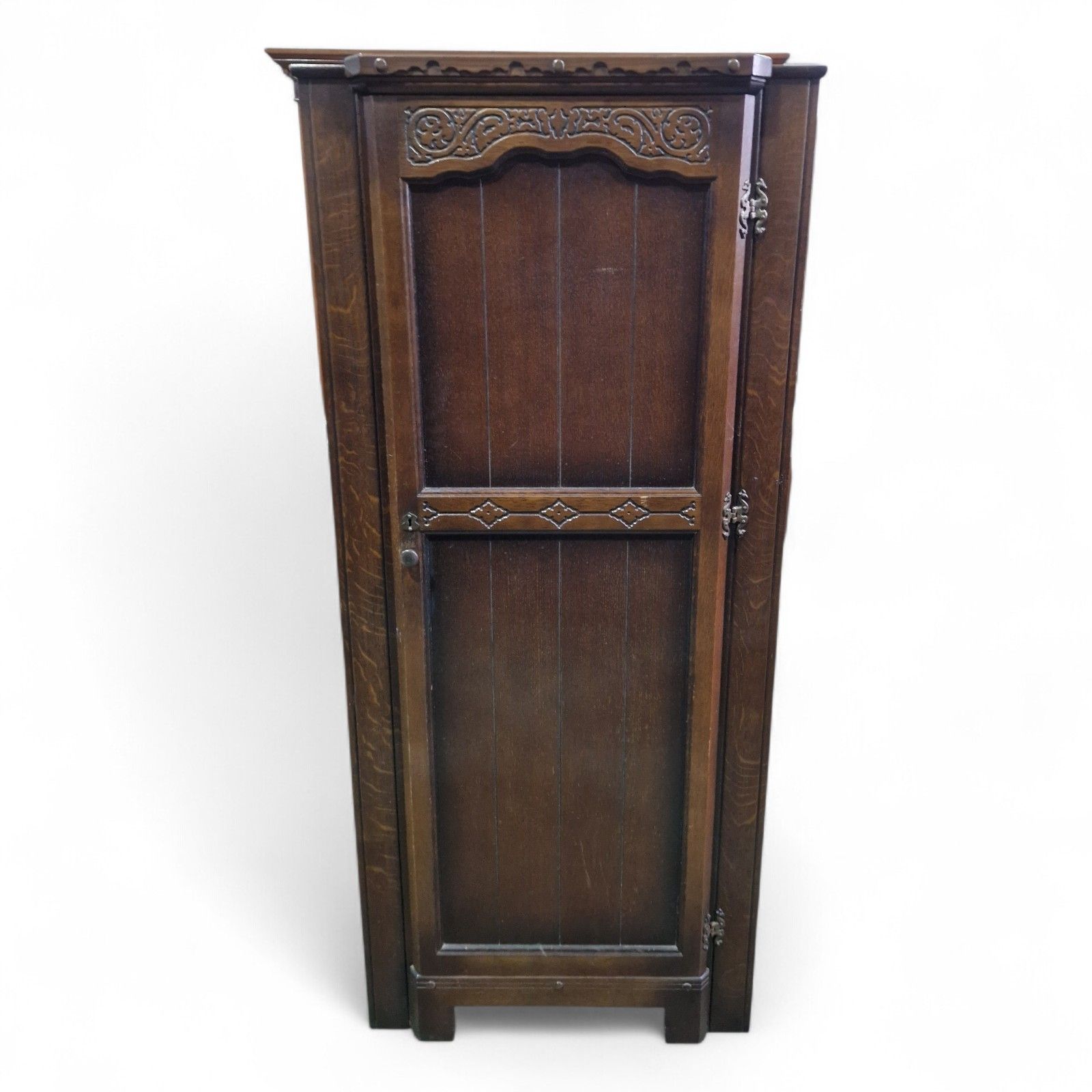 Carved Oak Fitted Wardrobe – Small Antique Vintage Single Robe Hall Cupboard photo vinterior