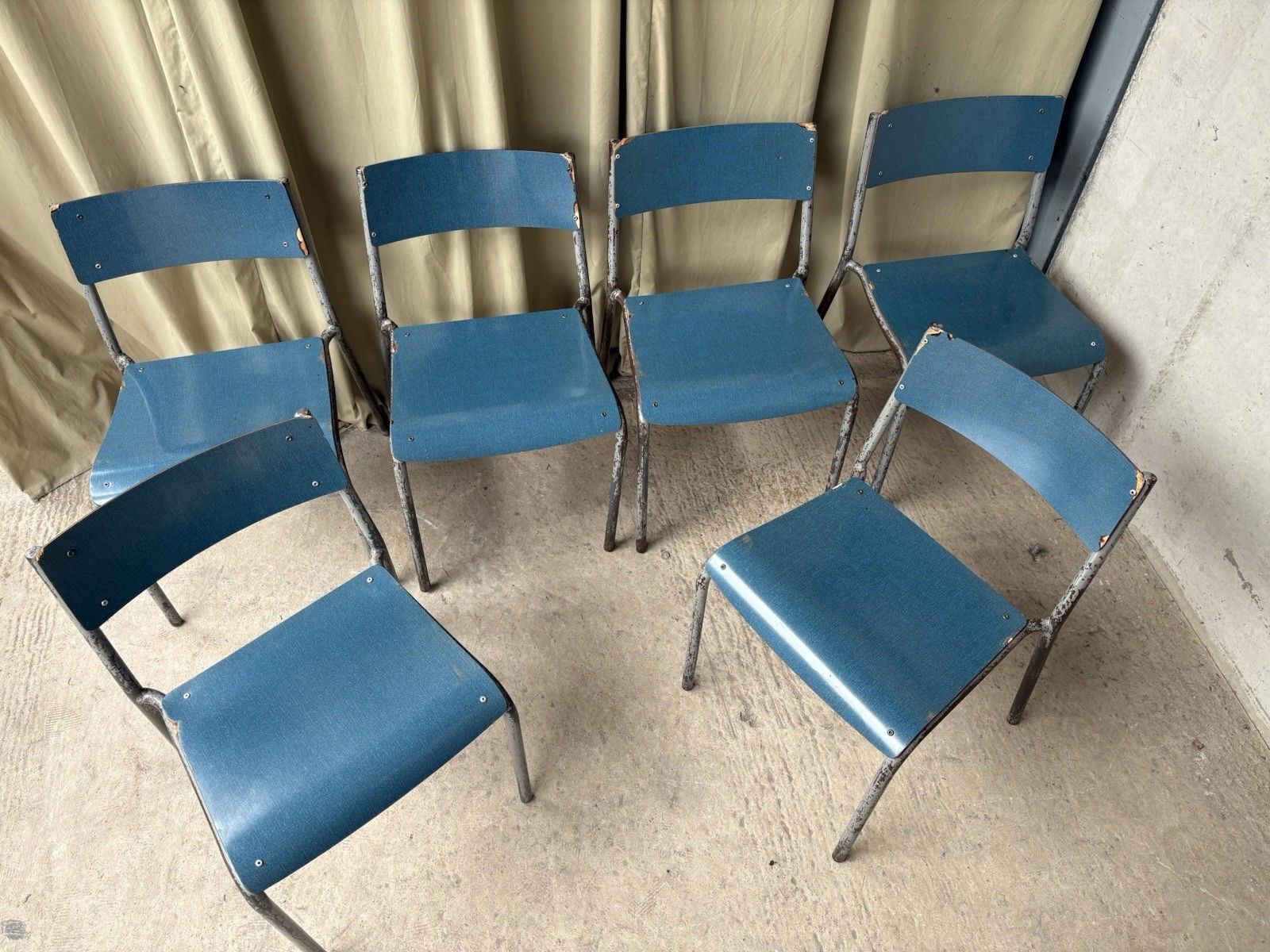 photo vinterior Vtg Mid Century Industrial Metal Set Of 6 Stacking Dining Chairs Retro R1196