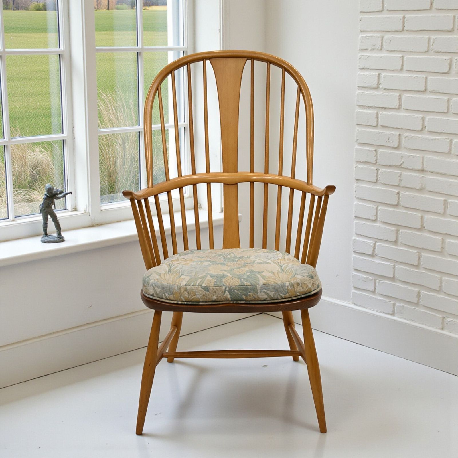 Ercol Chairmakers Chair Windsor Bow Back Light Finish Model 472 Free Uk Delivery