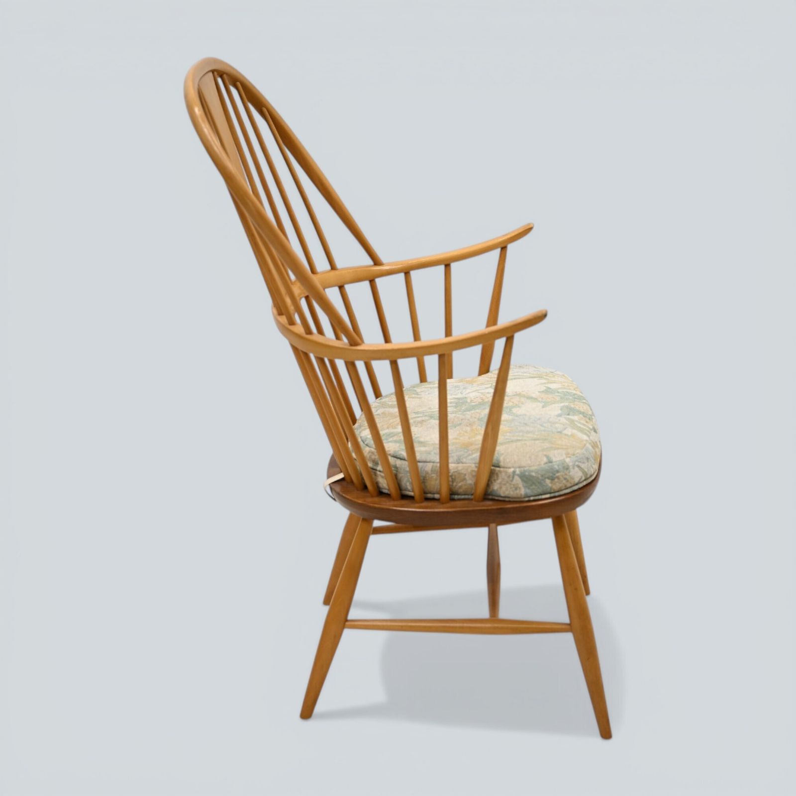 Ercol Chairmakers Chair Windsor Bow Back Light Finish Model 472 Free Uk Delivery photo buy