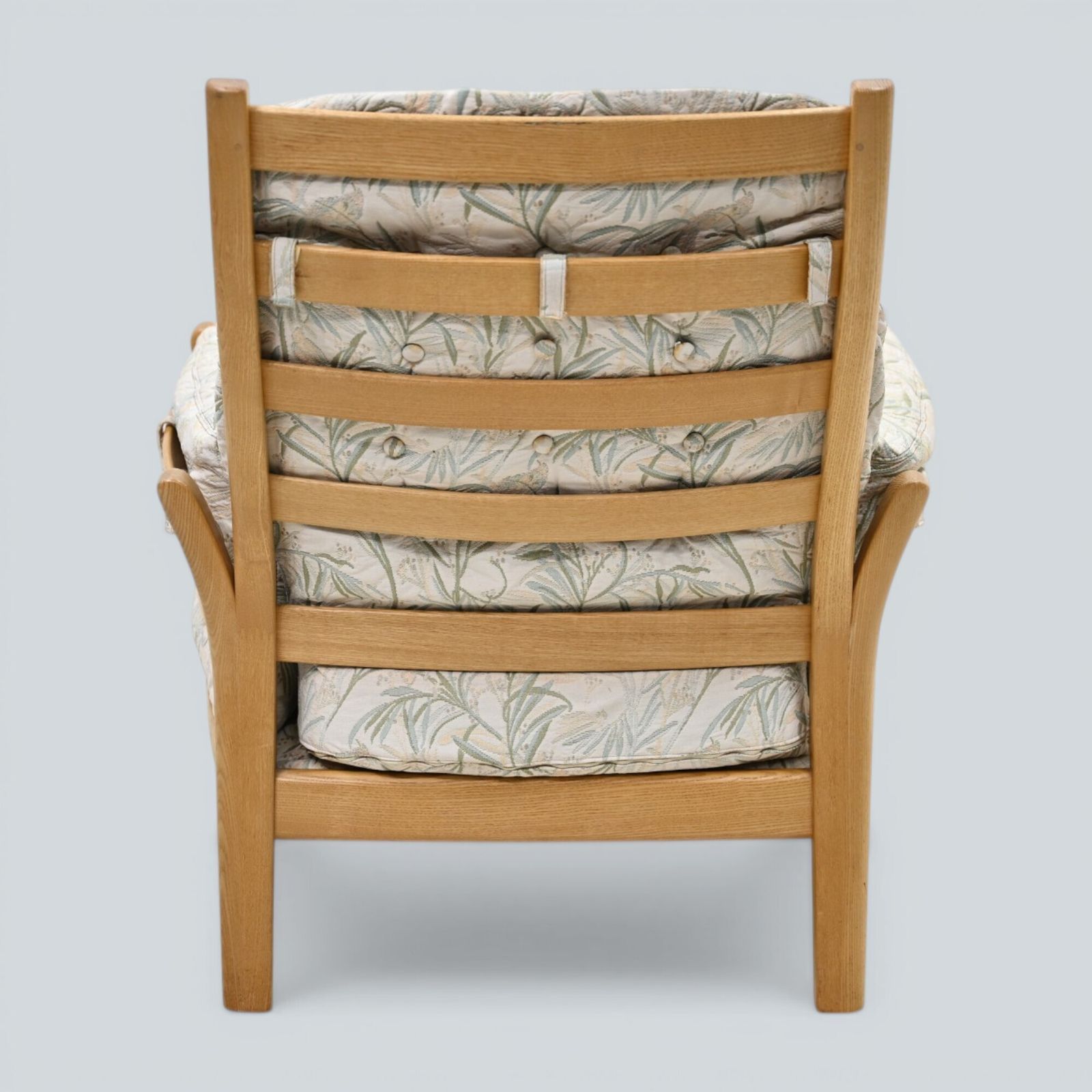 Ercol Saville Easy Chair Armchair Light Finish Ercol's Upholstery Free Delivery photo 387.0