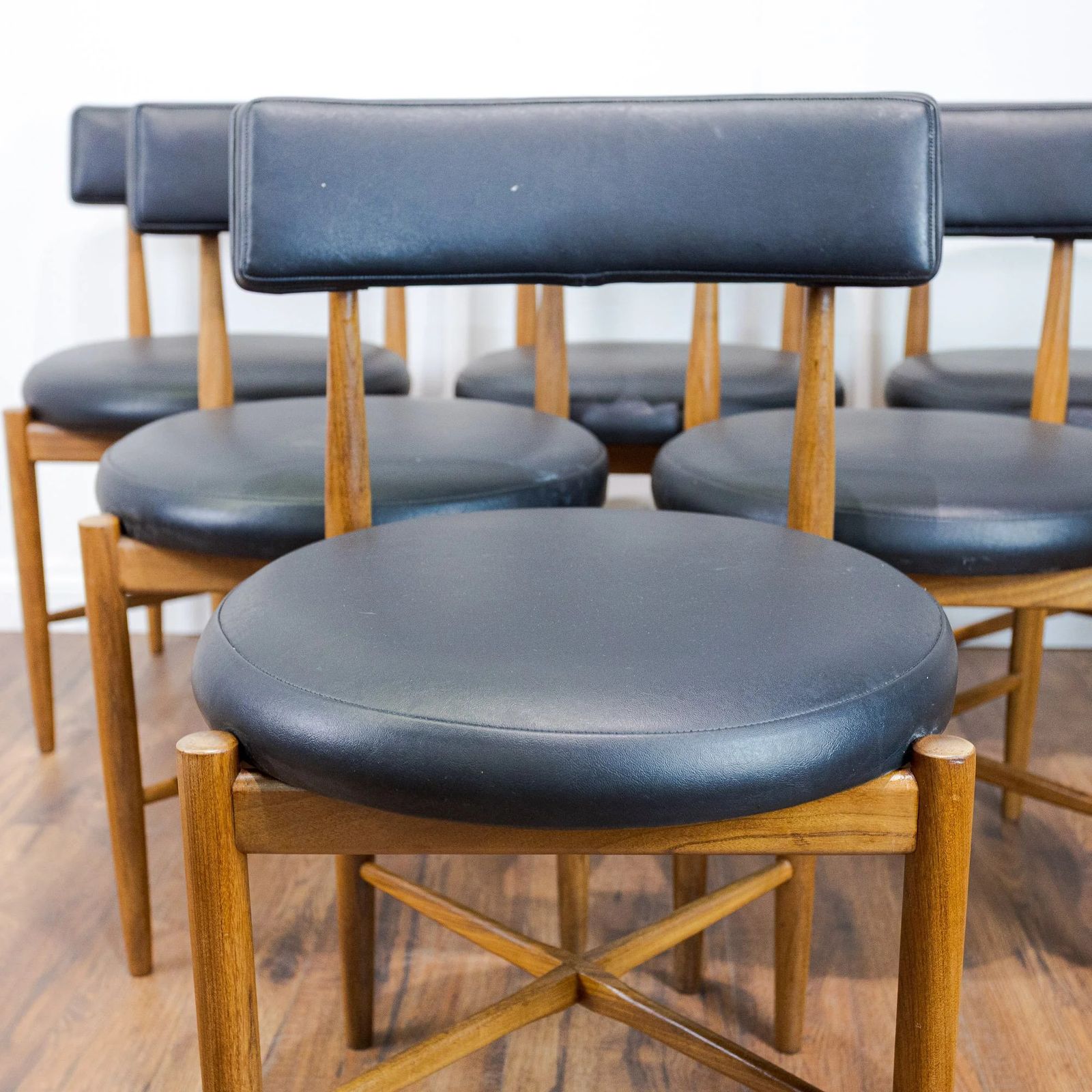 6x G Plan Fresco Round Dining Chairs By Victor B. Wilkins photo for sale