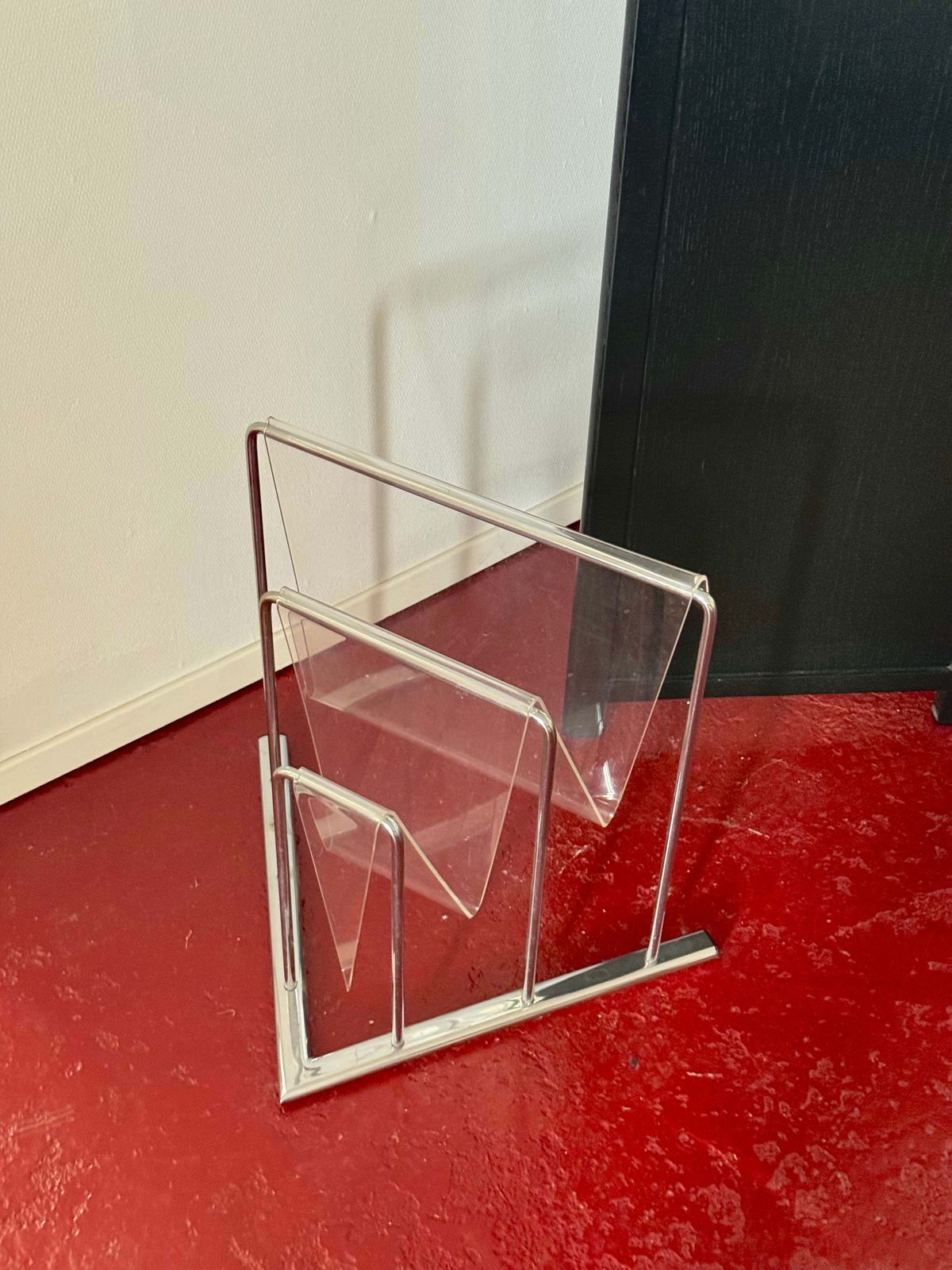 Lucite Magazine Houder Van Markus Börgens Voor D Tec photo furniture