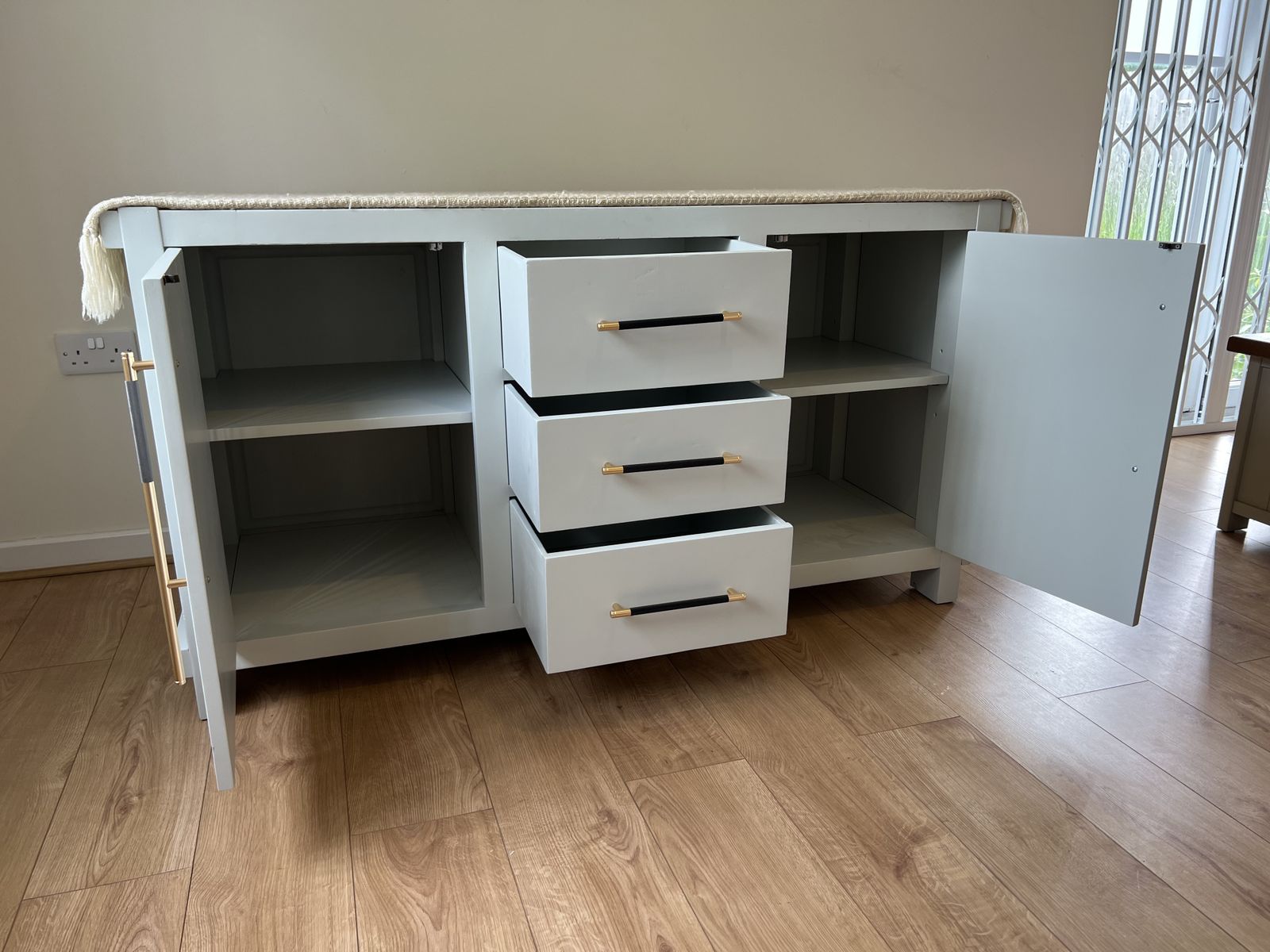 Premium Solid Wood Light Grey Large Sideboard Modern Furniture Rrp  £650! photo Furniture