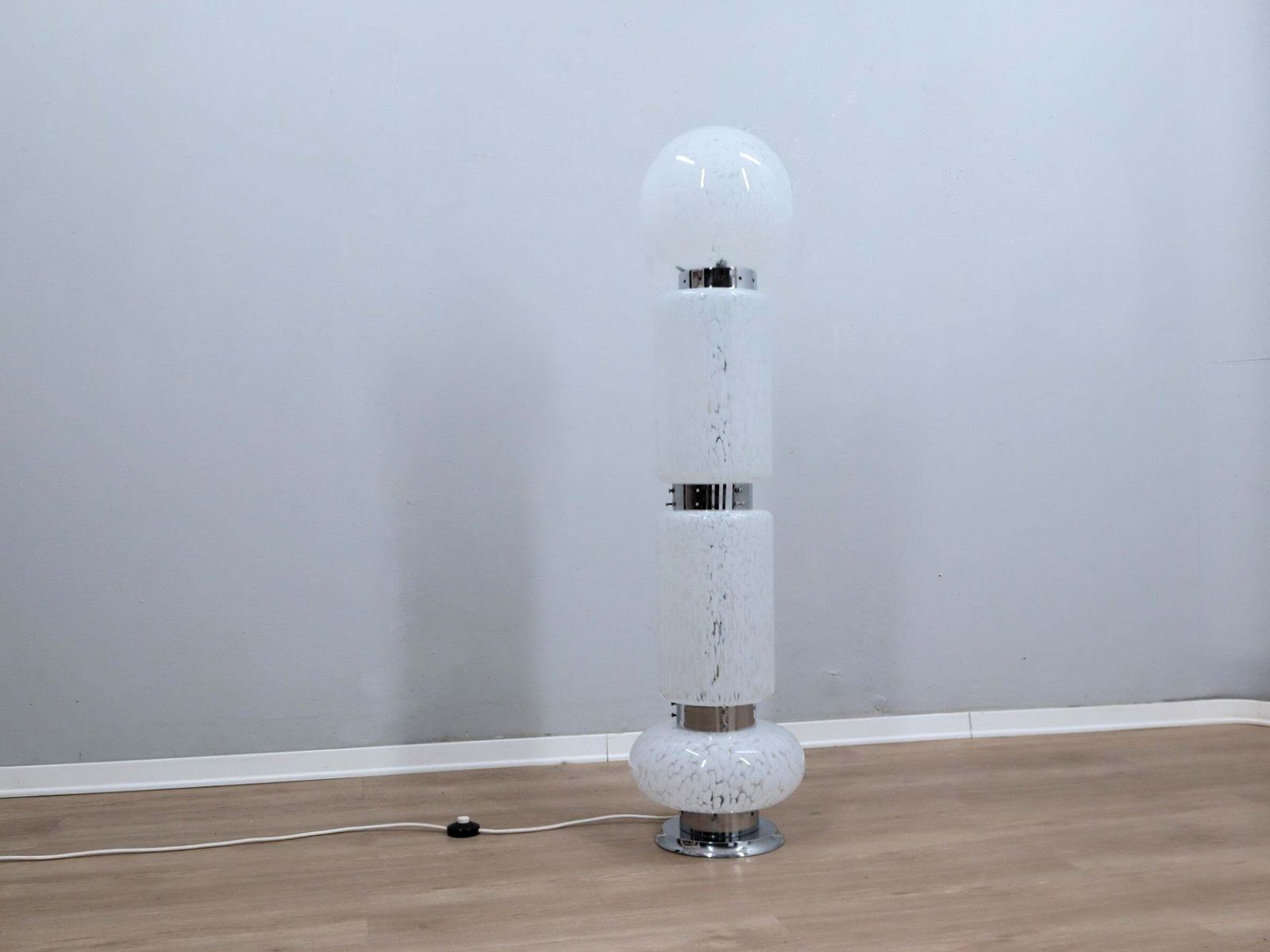 Murano Glass Totem Floor Lamp Av Mazzega 1960s photo for sale