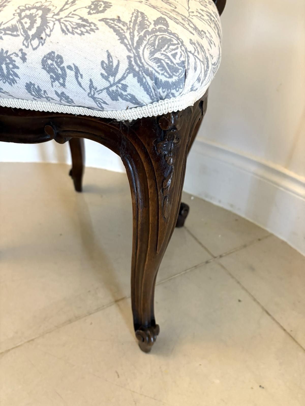 Quality Antique 19th Century Carved Walnut Side Chair photo vintage