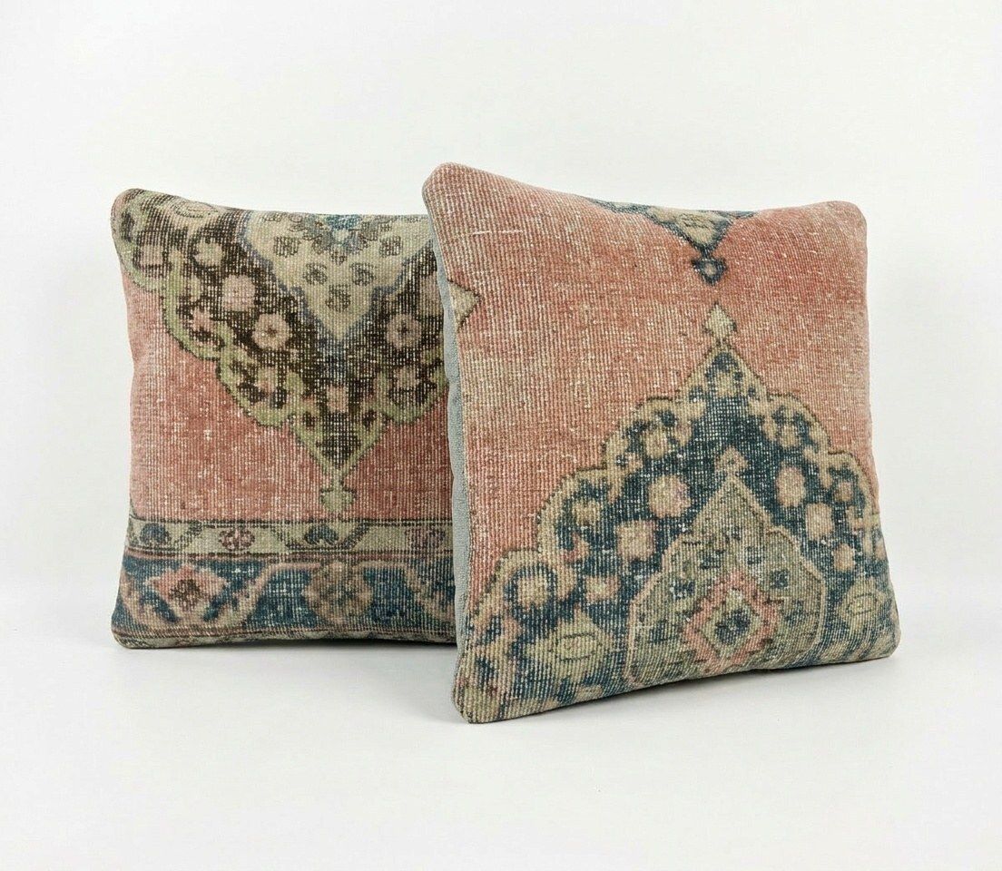Housse de coussin en tapis turc 50 x 50 cm, lot de deux photo for sale