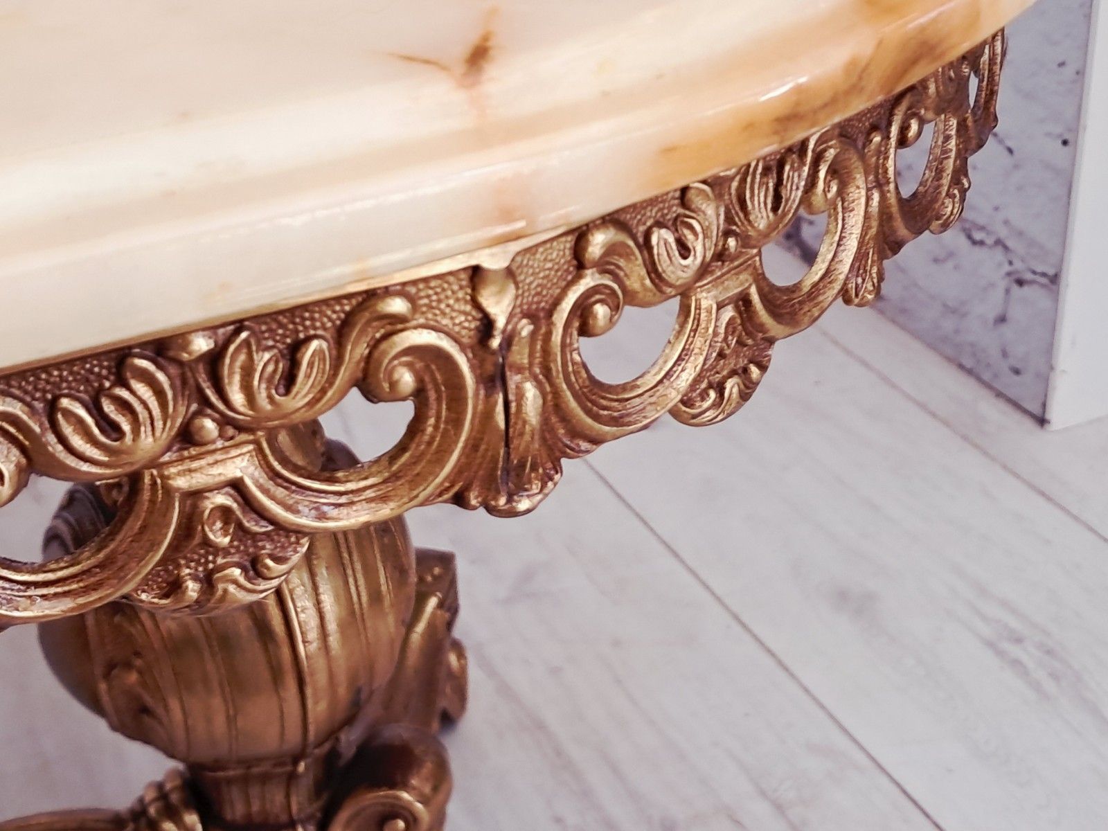 photo furniture Vintage Onyx & Brass Marble Coffee Table Italian Style Rococo Gold Mid Century