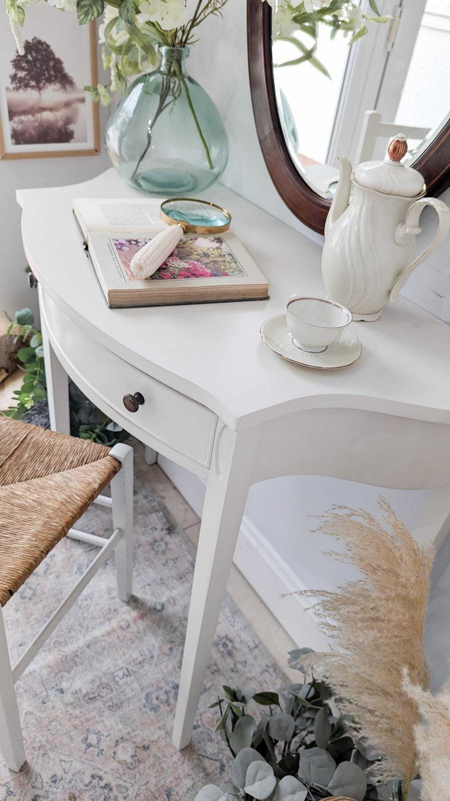 Compact/Petite White Country Cottage Style Dressing Table/Writing Desk & Chair Set photo 575.0