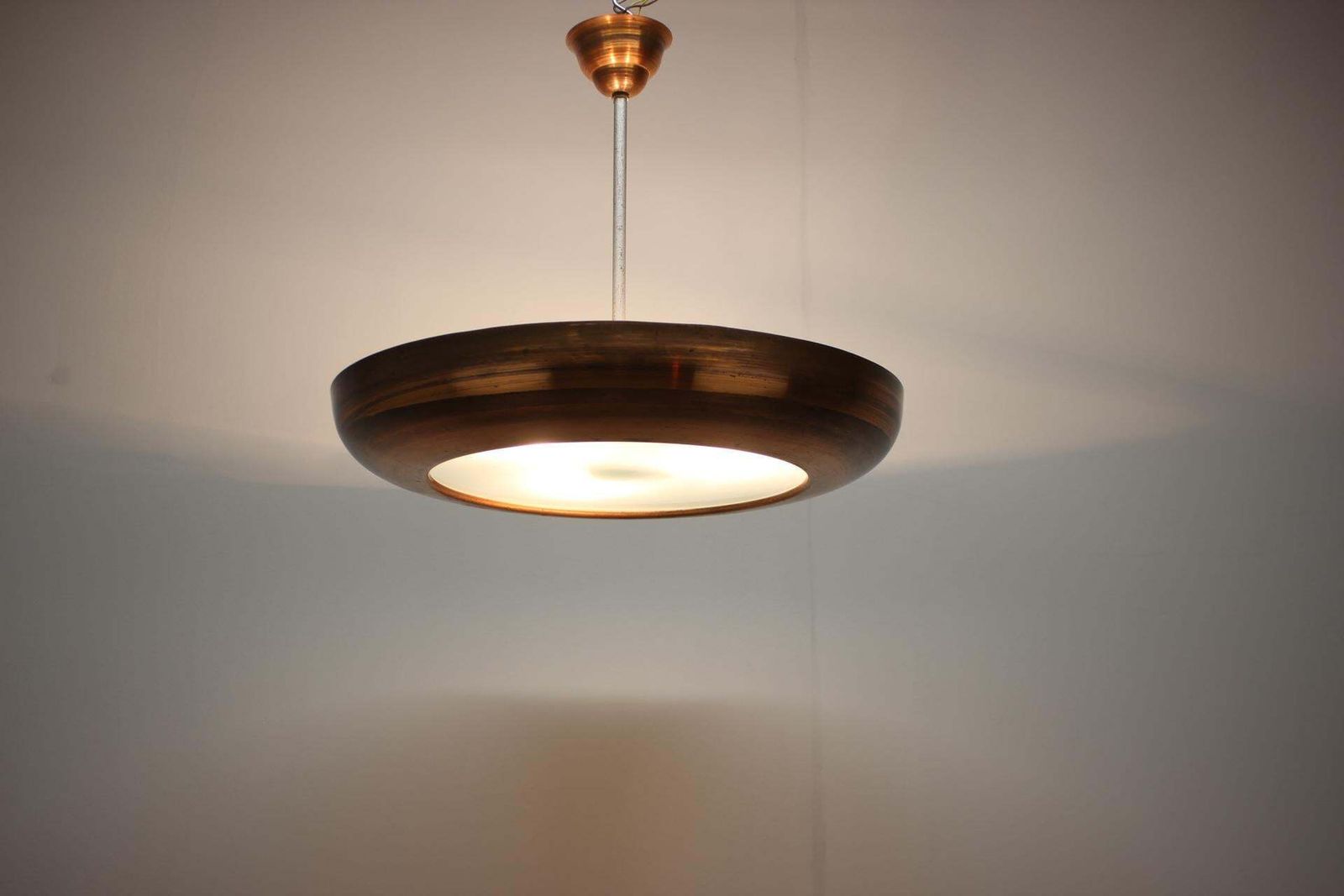 Luminaires Grande suspension UFO Art déco en cuivre, Tchécoslovaquie, années 1930 photo