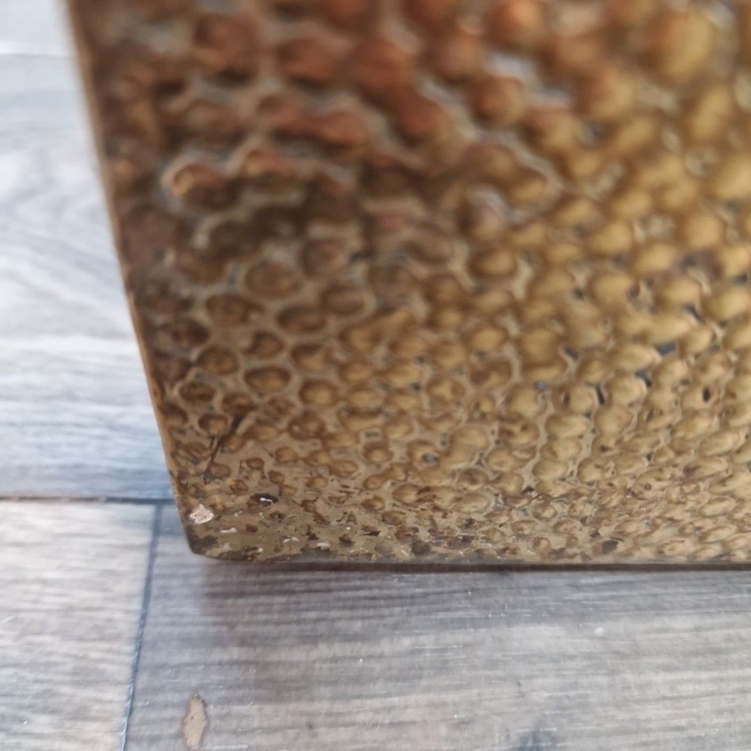 photo vintage Vintage Brass Magazine Rack Embossed Lattice Style Newspaper Paper Holder Retro