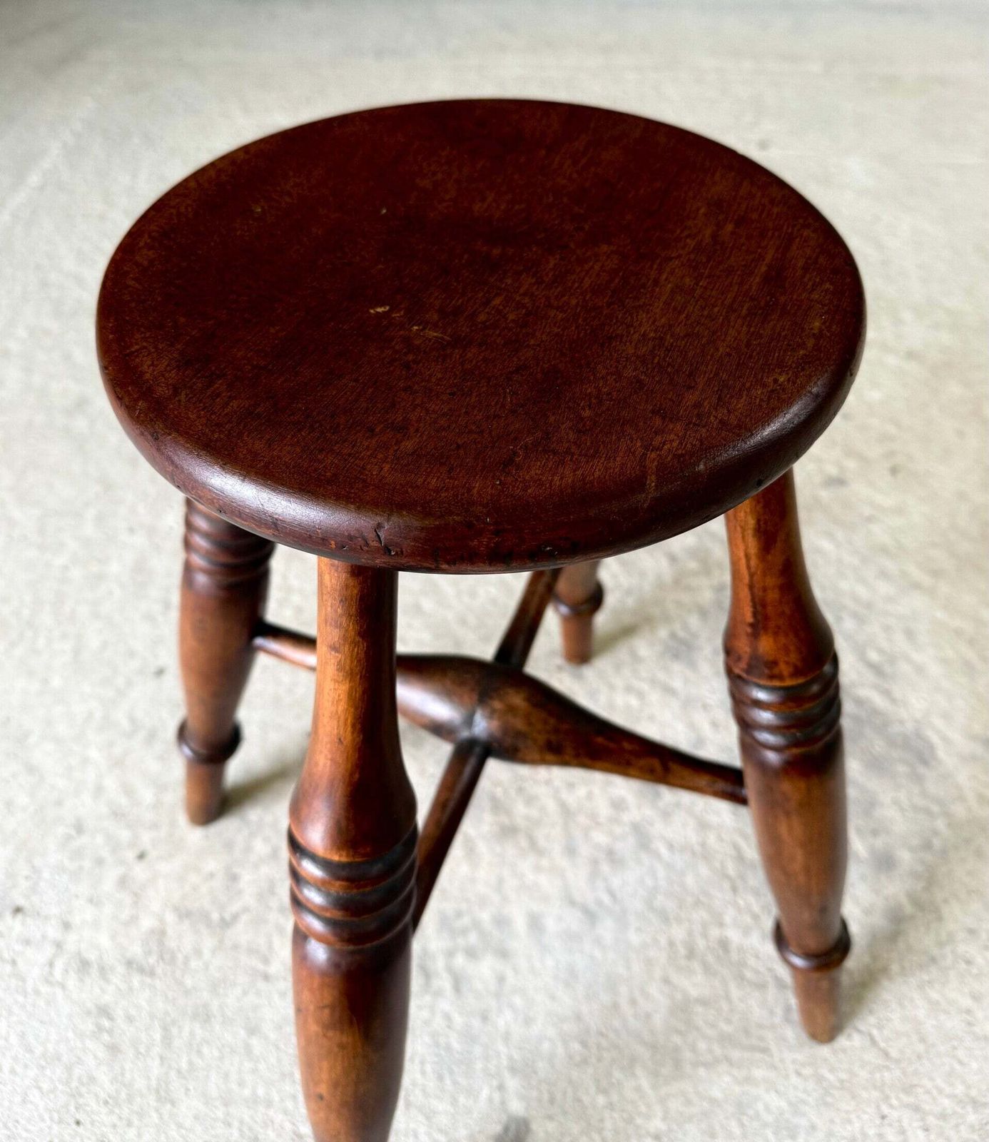 500.0 French Provincial Design Turned Stool, 1940's photo