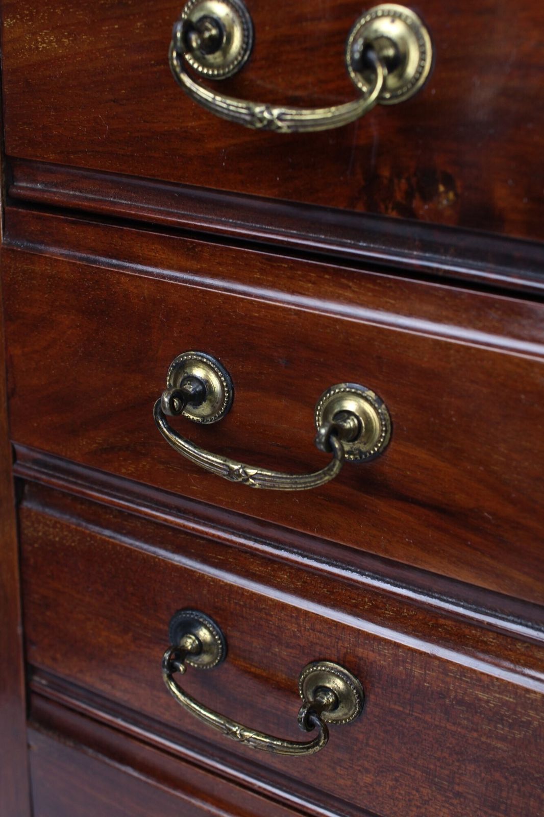 photo furniture Antique Edwardian Mahogany Music Cabinet