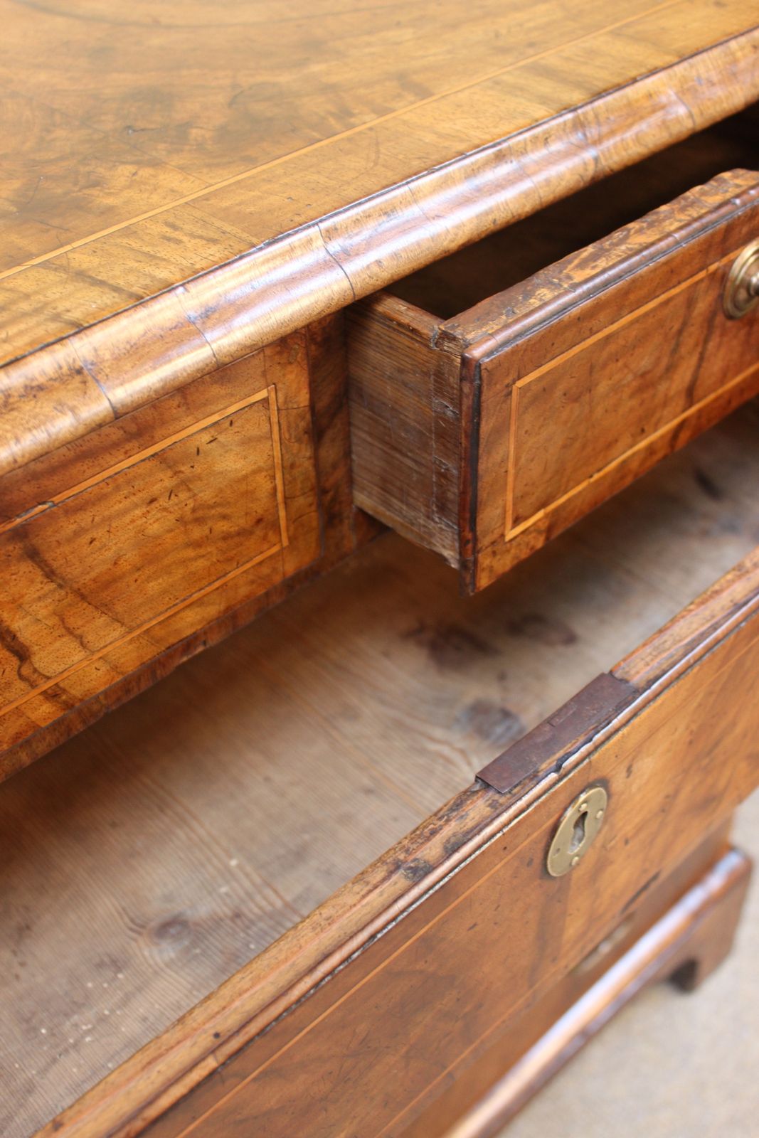 George I Walnut Chest Of Drawers photo 4200.0
