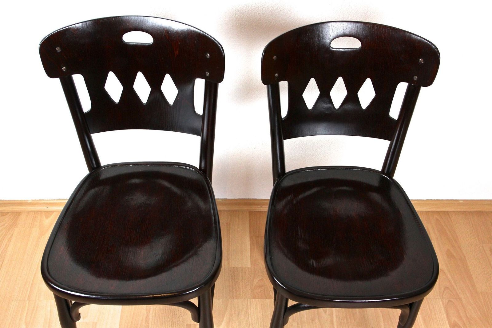20th Century Art Nouveau Bentwood Chairs By Kohn, Set Of 2, Vienna Ca. 1910 photo for sale