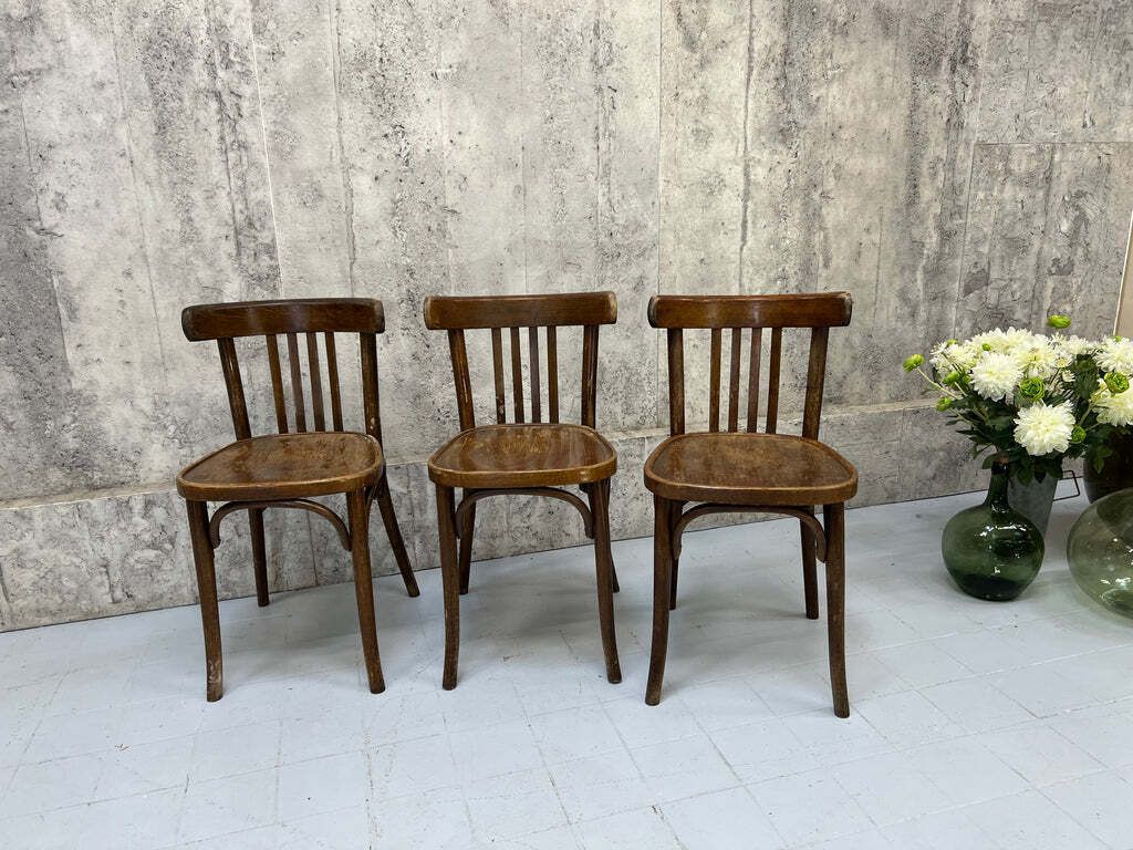 Set Of 27 Bentwood Saddle Back Bistro Chairs photo Furniture