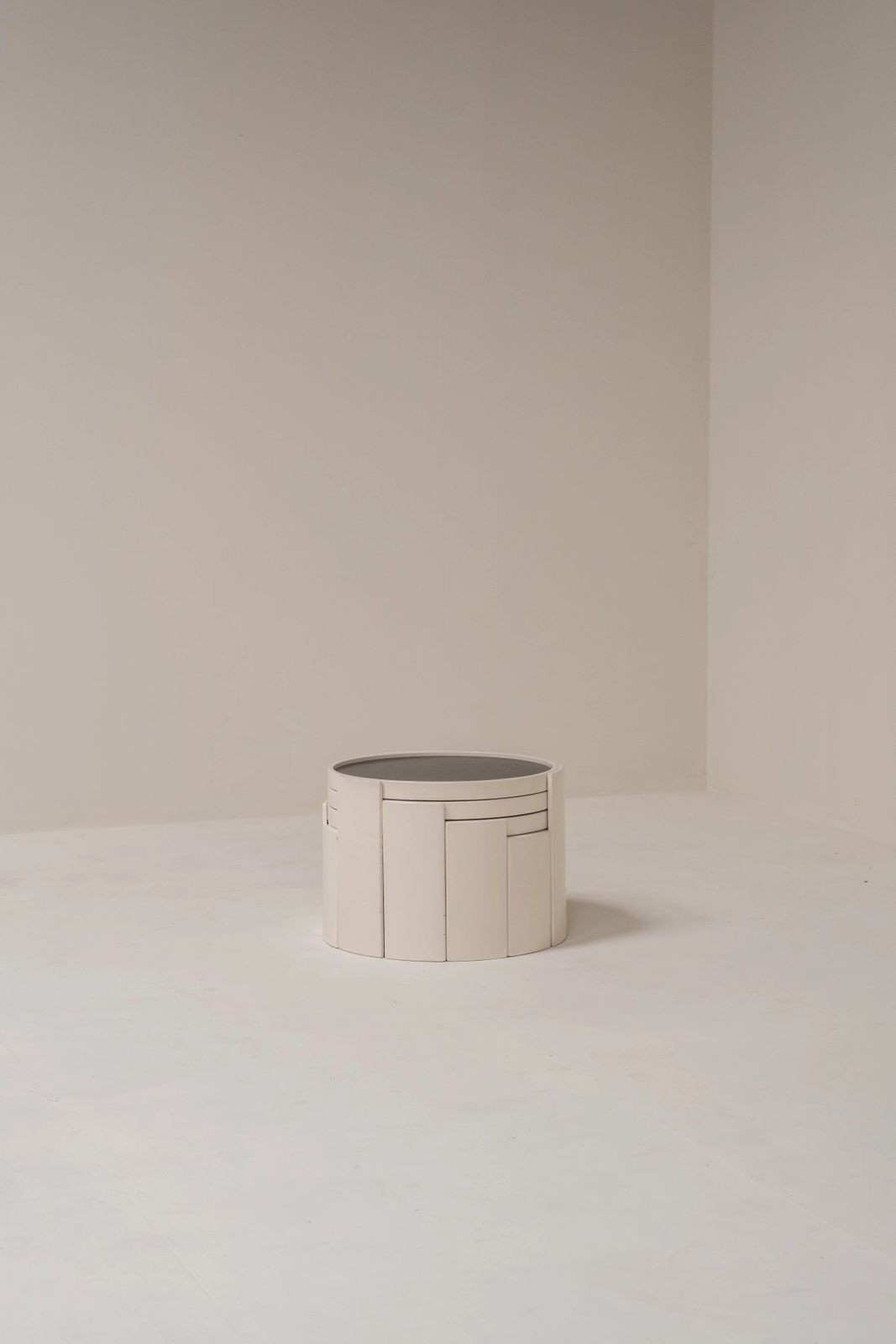 Set Of 4 'Model 780' White Wood Stacking Tables By Gianfranco Frattini For Cassina, Italy 1970s photo for sale