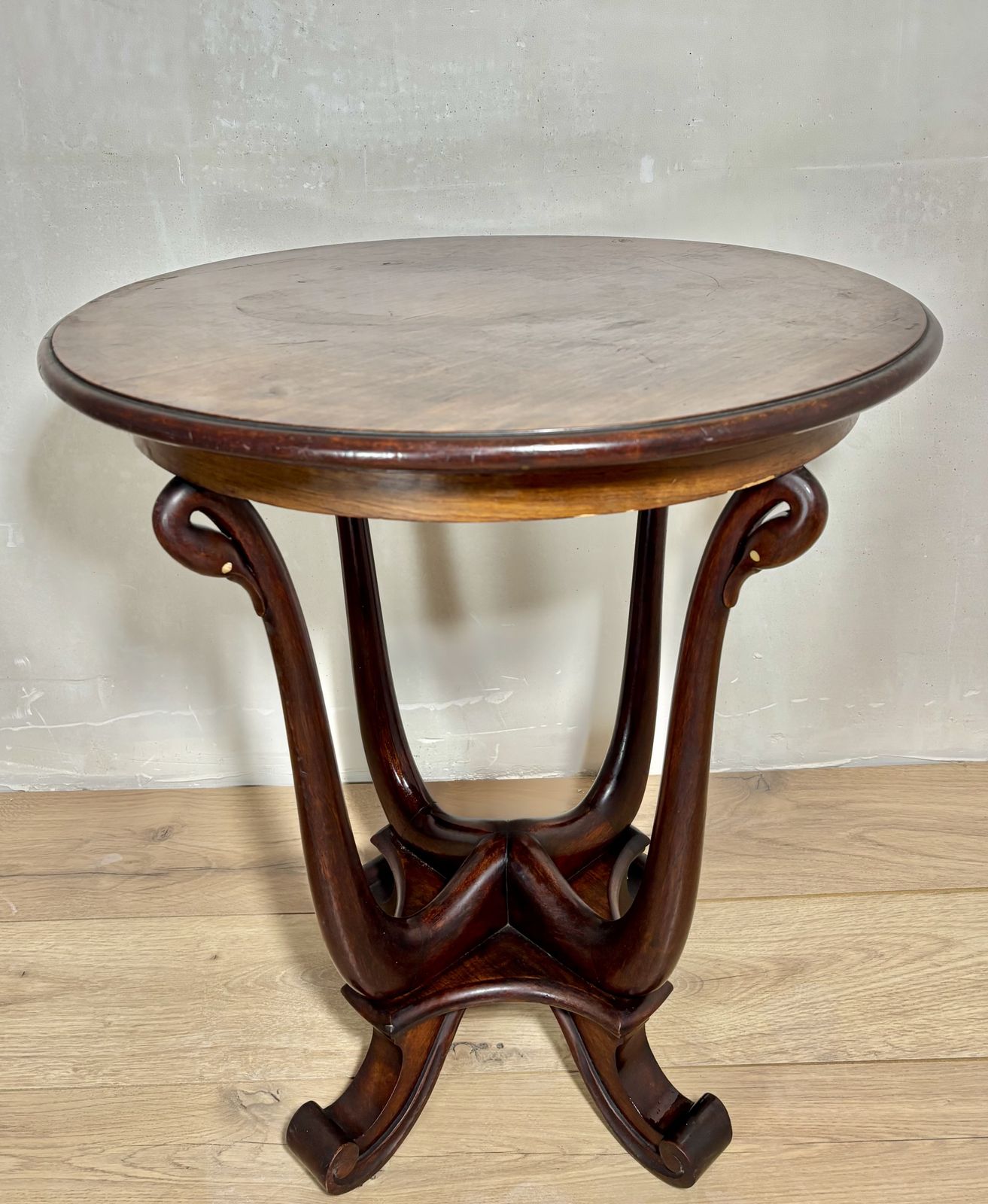 Art Nouveau Eiken Bijzettafel op Voetstuk, Begin 20e Eeuw photo furniture