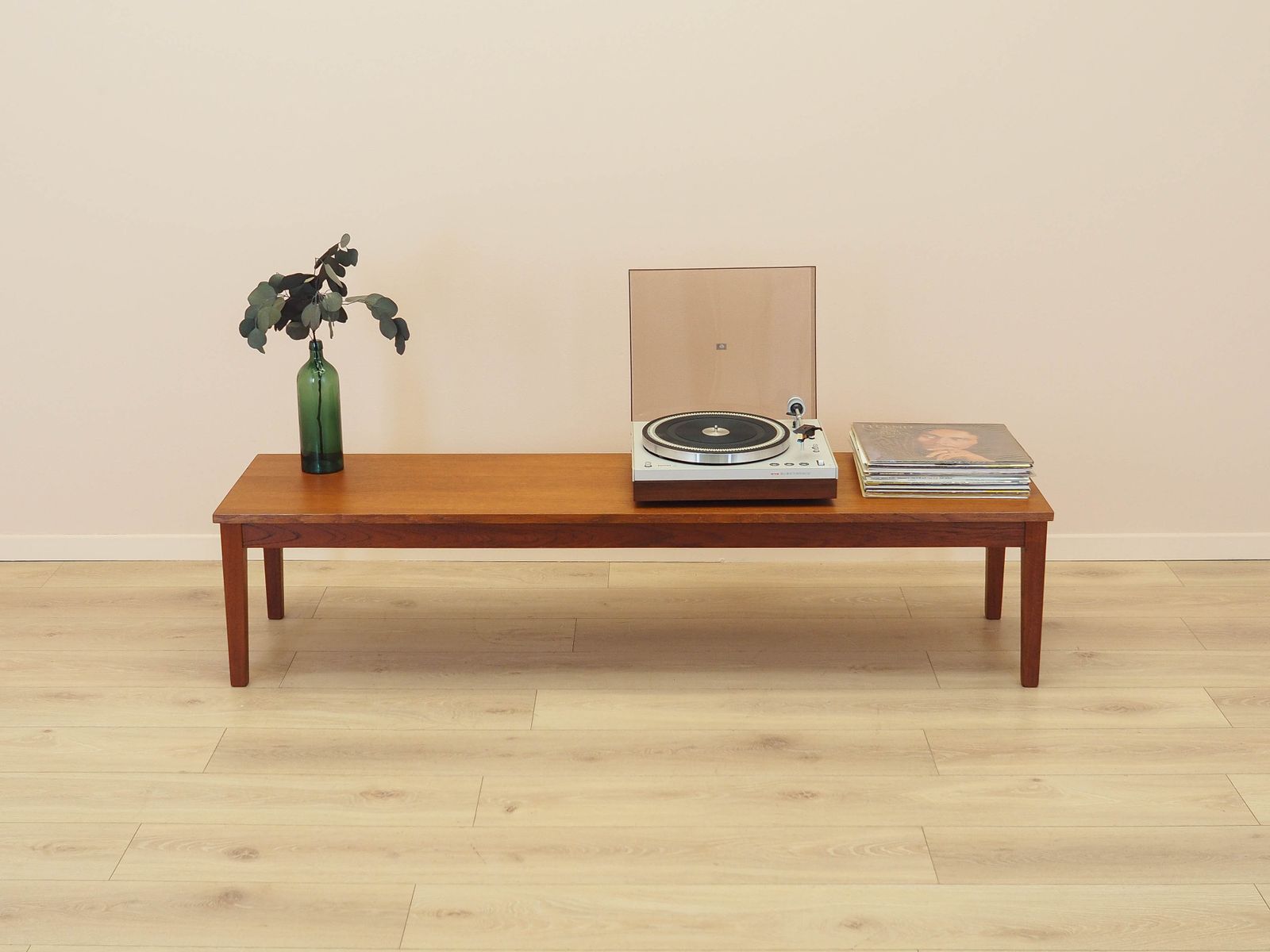 Lowboard, Deens design, jaren 1970, gemaakt in Denemarken photo for sale