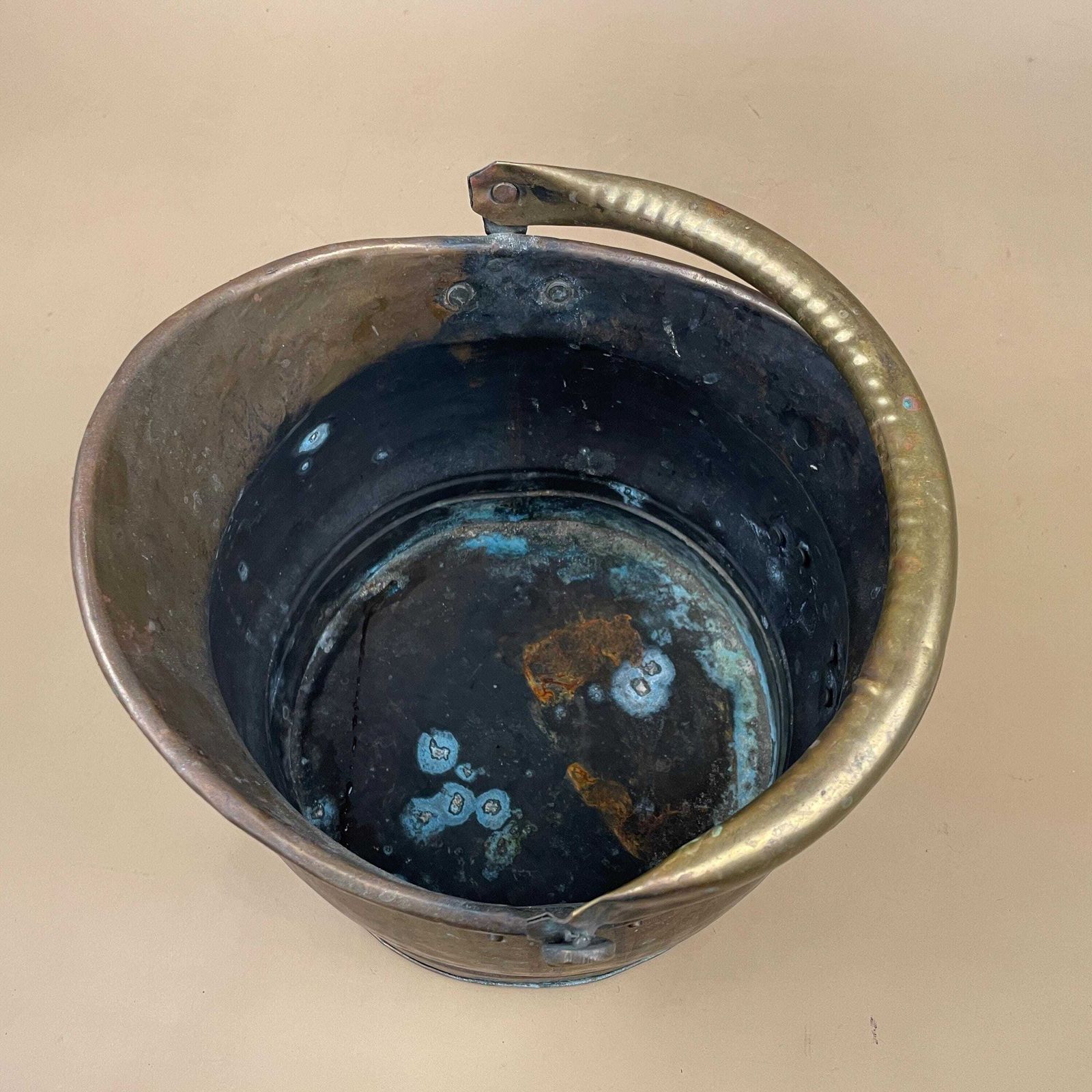 Home Fixtures Antique Metal Gold Brass Coal Bucket Handle Fireside Fire Side Scuttle Log Helmet Farmhouse Cottage Vintage Fireplace Logs Small photo