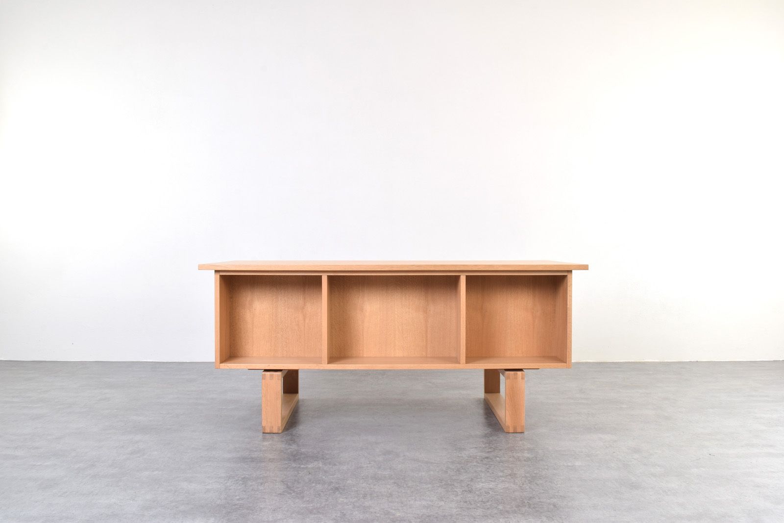 Mid Century Oak Freestanding Desk By Torben Valeur & Henning Jensen For Dyrlund, 1960s. photo buy