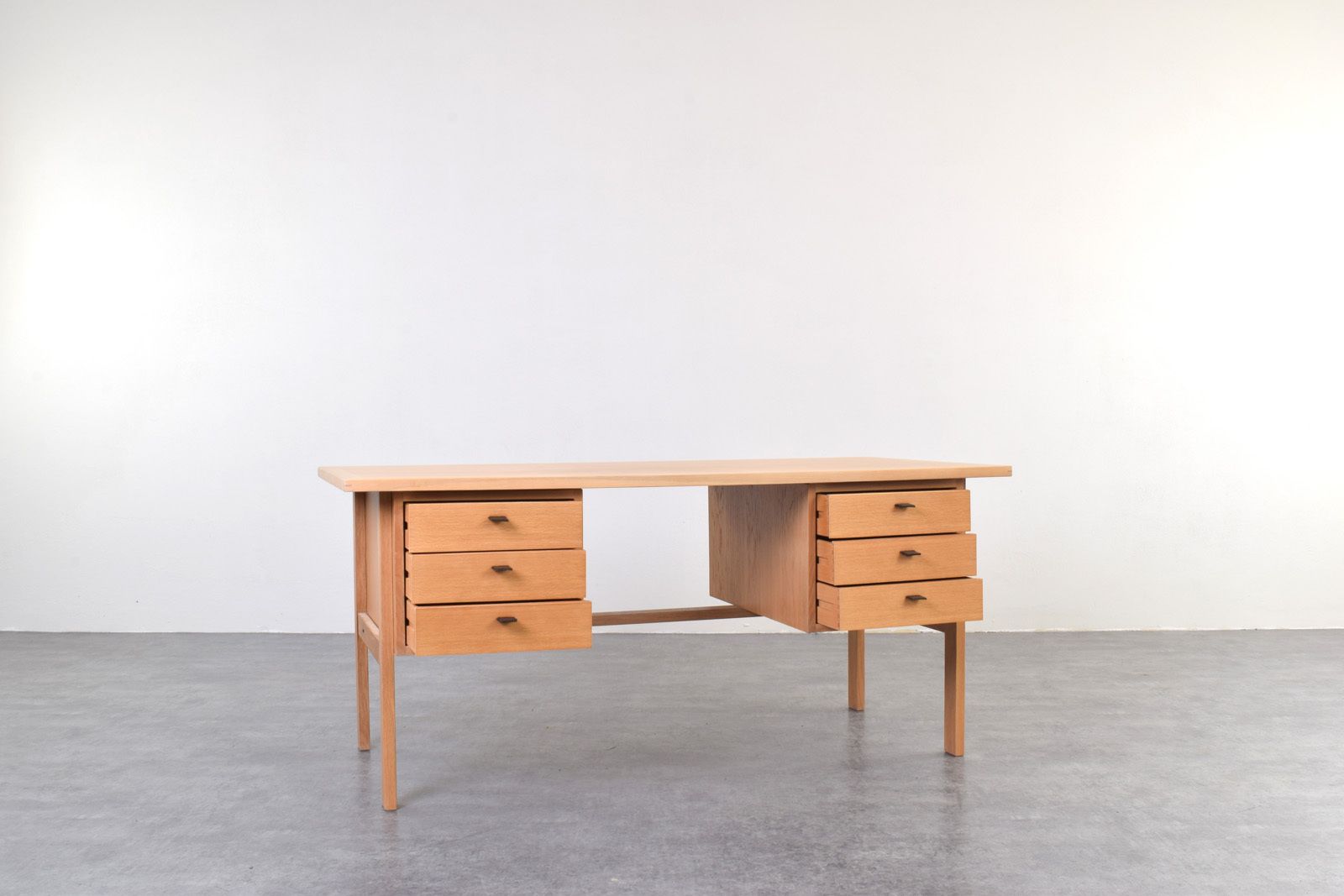 Mid Century Oak Desk By Svend åge Madsen For Sigurd Hansen photo Furniture