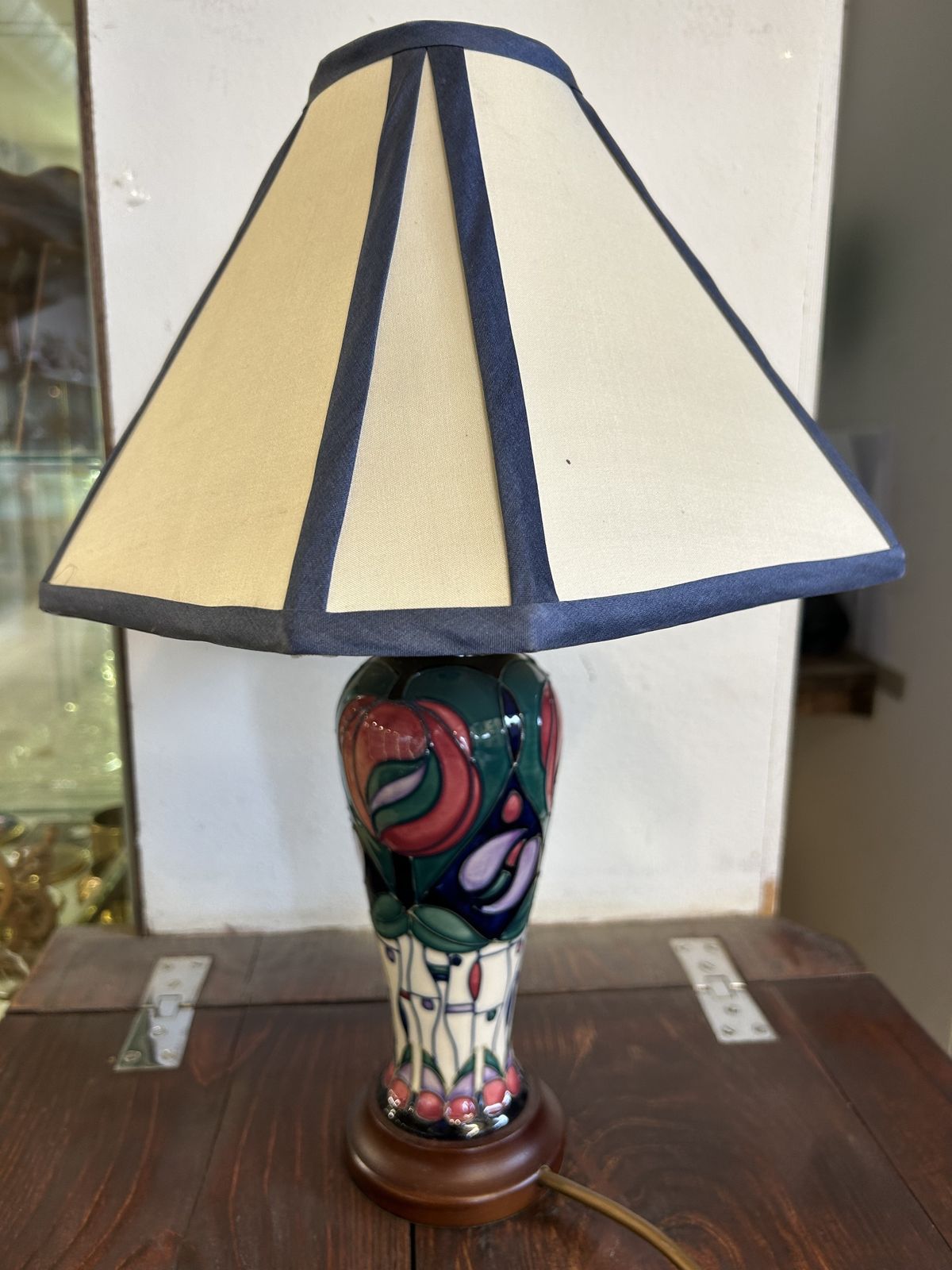 Moorcroft Lamp Original Shade   Tribute To Charles Rennie Mackintosh Pat Tested photo 255.0