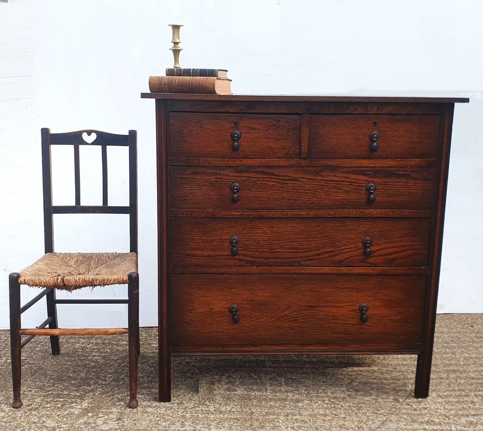 Early 20th Century Arts And Crafts Oak Chest Of Drawers