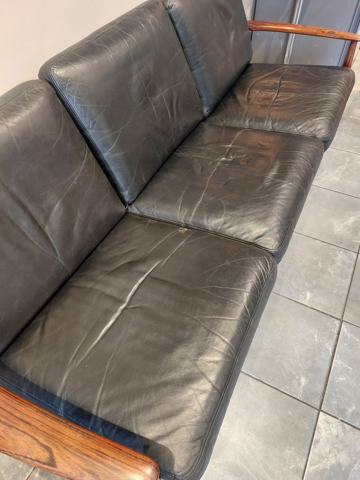 Danish Grete Jalk For France & Sons 3 Seater Black Leather Sofa photo vinterior