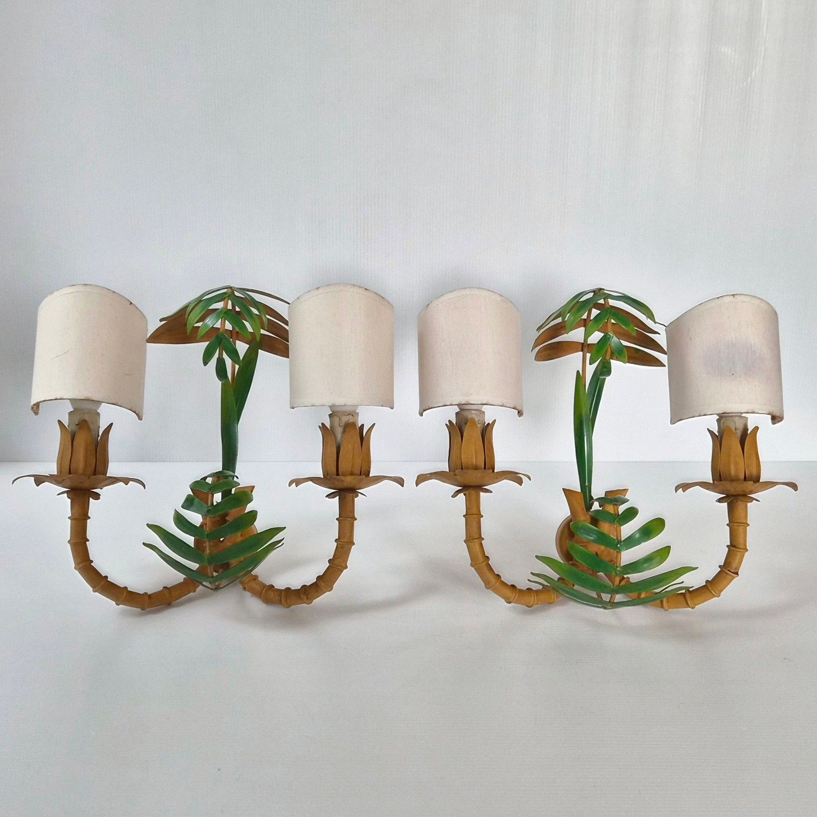 Paire d'appliques vintage 1970s en métal imitation bambou et palmier photo furniture