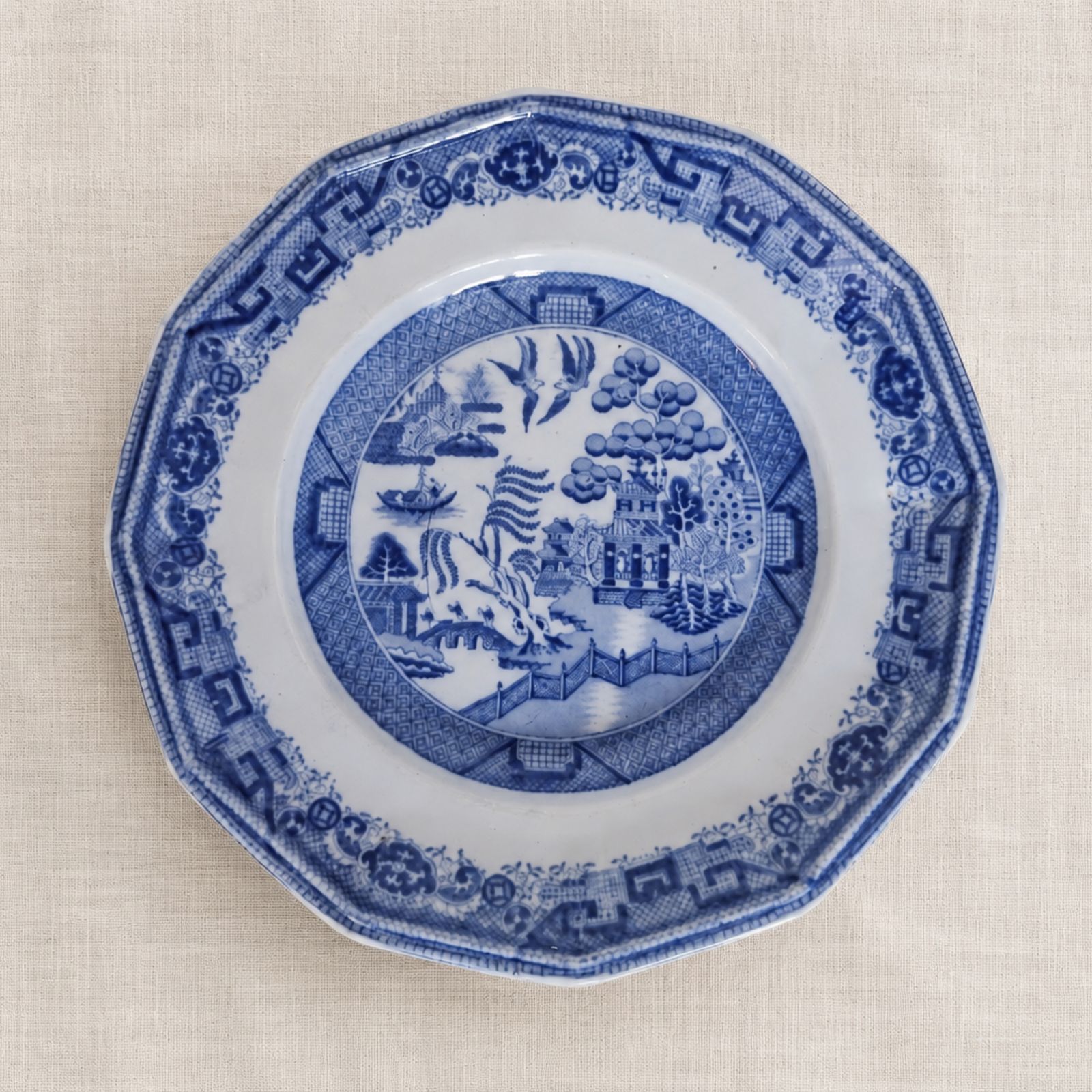 Antiek Enoch Wedgwood Blue Willow sierbord, jaren 1860 photo furniture