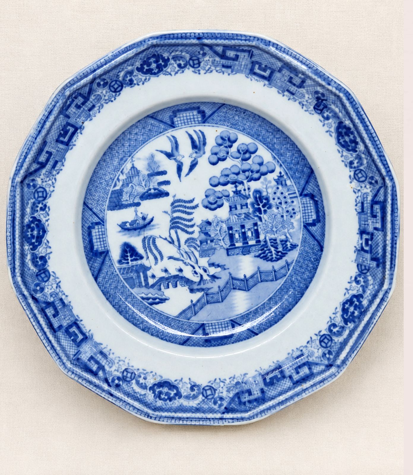 Antiek Enoch Wedgwood Blue Willow sierbord, jaren 1860 photo 75.0