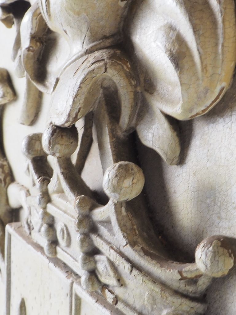 Exquisite Hand Carved Coat Of Arms C.1850 Signed photo furniture