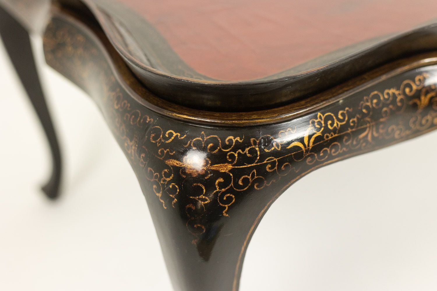 Coffee Table With A Removable Top, Made Of Red And Black Lacquered Wood. 1950s. photo vintage