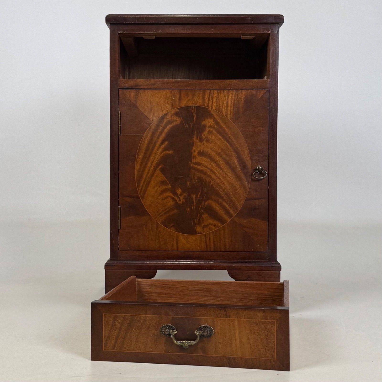 585.0 Antique 20th Century Pair Of Mahogany Bedside Cabinets ( Af 5715 ) photo