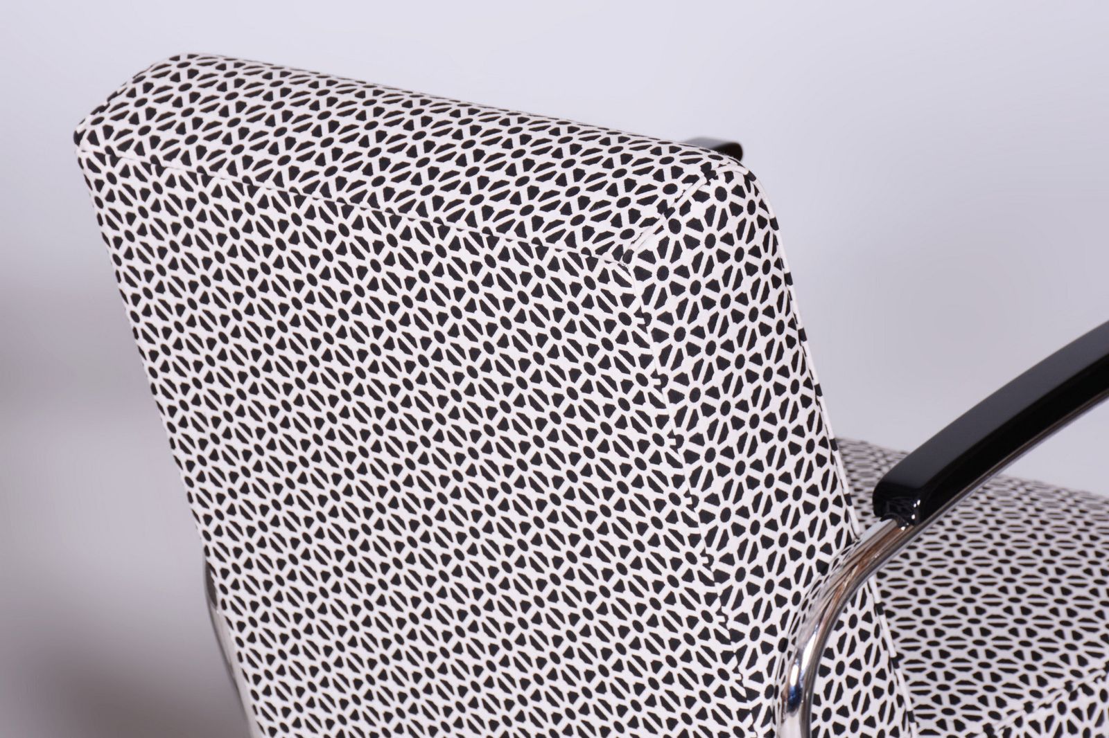 Restored Bauhaus Armchair, By W. Gispen For Mücke Melder, Chrome, Czech, 1930s photo vinterior