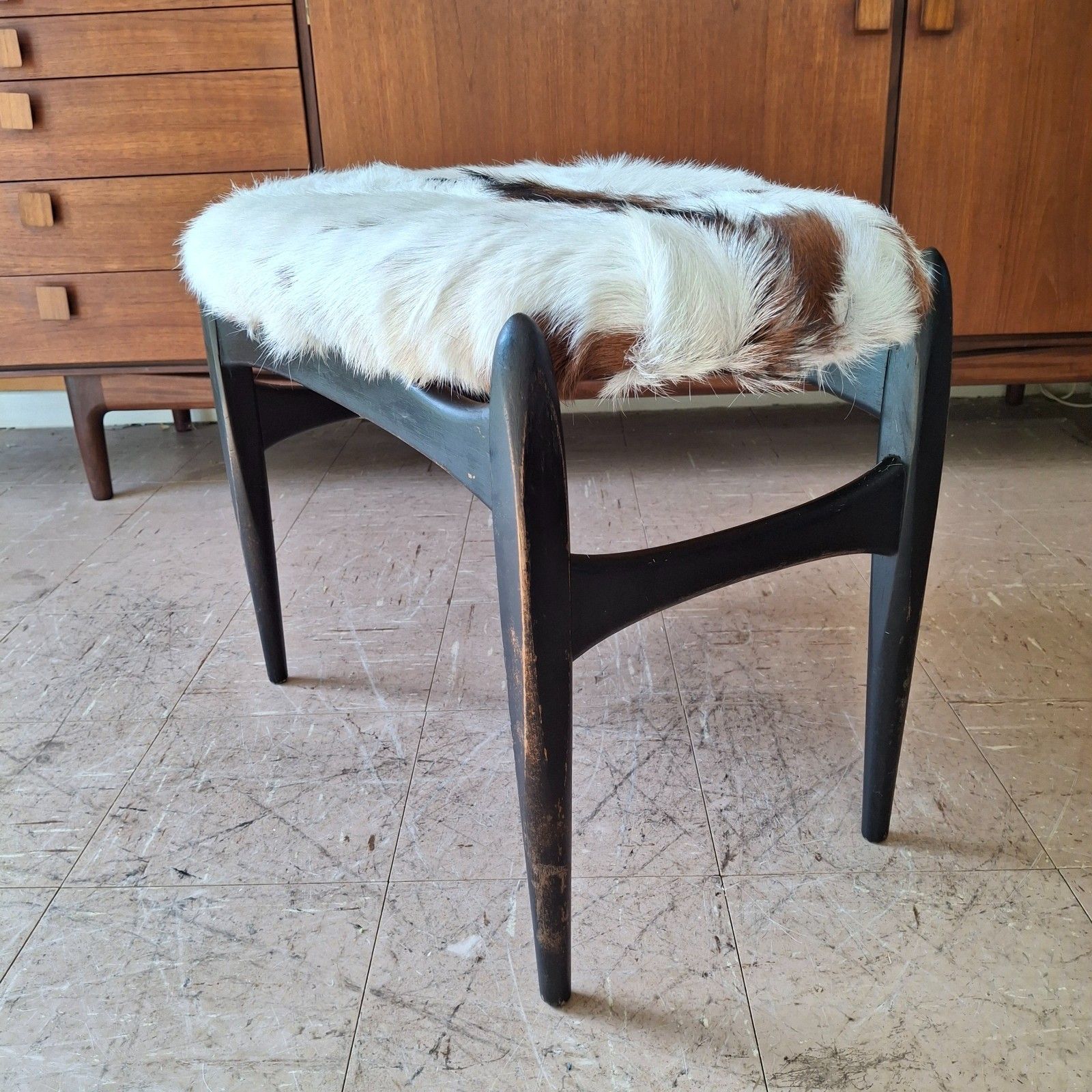 Fab Vintage Mid Century Elliotts Of Newbury Teak Dressing Table Stool Goatskin photo vintage