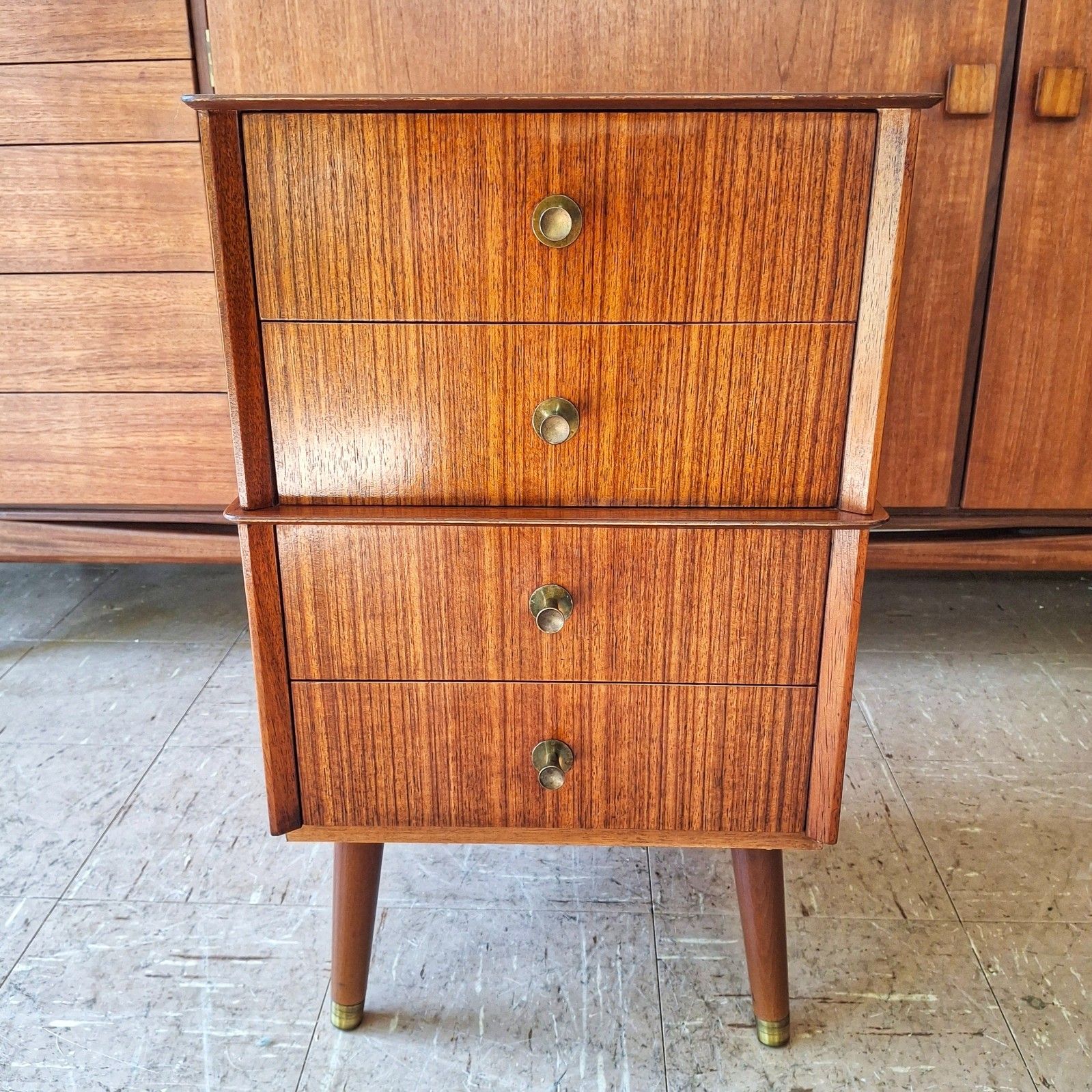 Fab Vintage Mid Century Modern Small Chest Of Drawers Bedside Table Walnut Teak