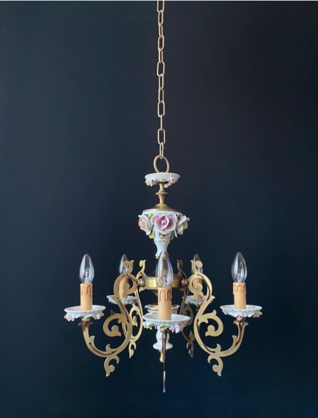 Lustre d'époque en céramique et laiton photo 315.0