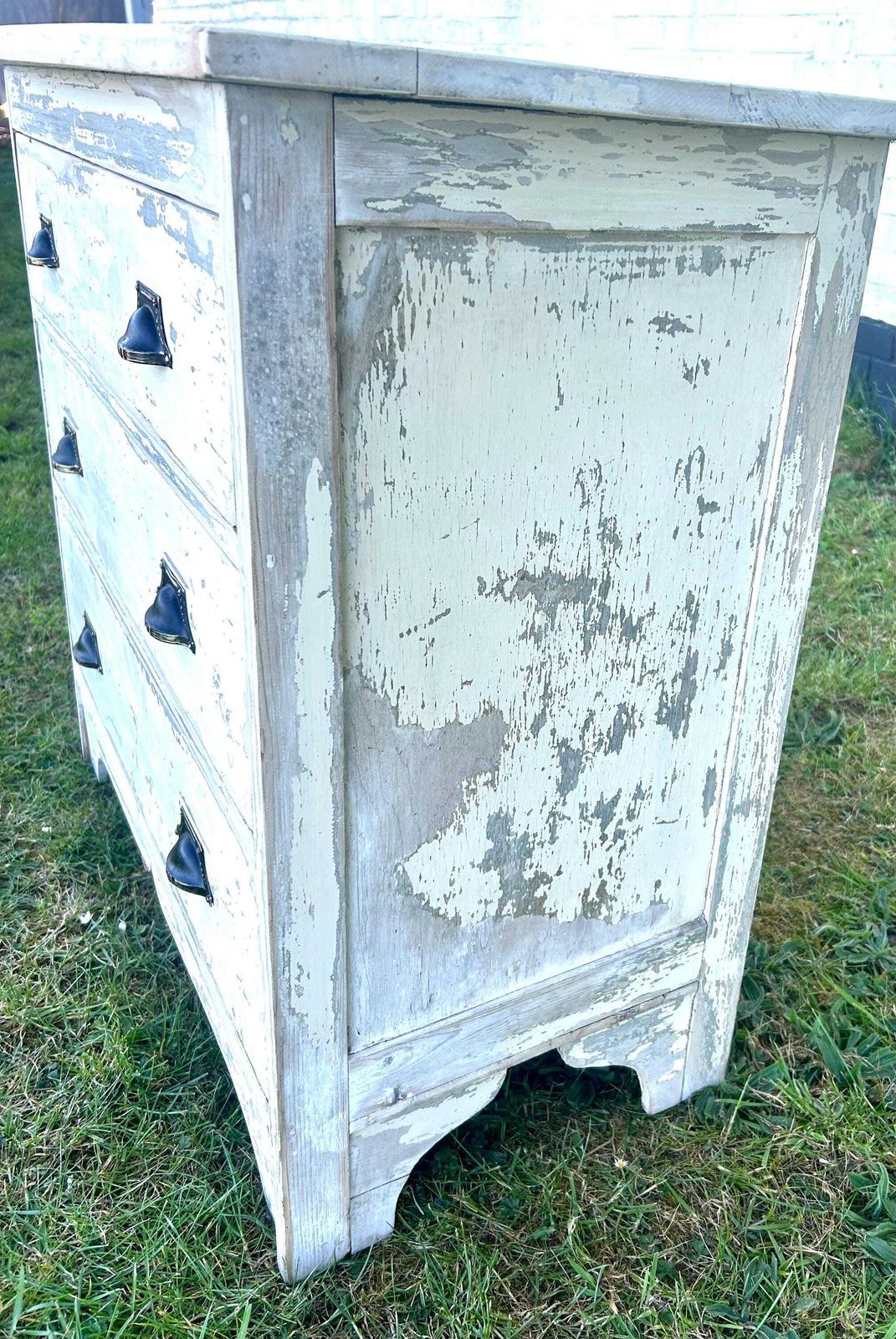 photo furniture White Pine Chest Of Drawers Cabinet Cupboard Bedroom Farmhouse Industrial Antique Vintage Haberdashery Storage Shabby Chic Wooden French