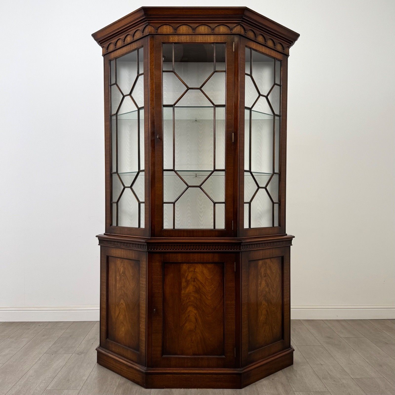 Antique 20th Century Unusual Display Cabinet In Mahogany ( Af 5741 )