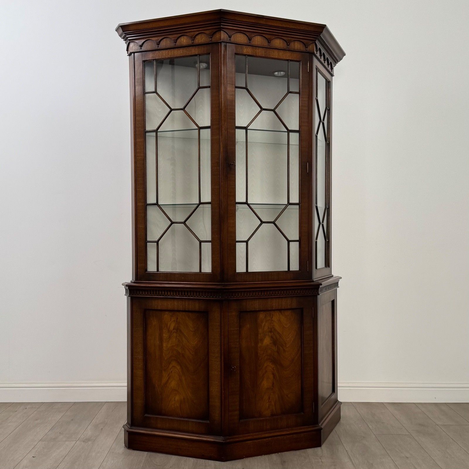 photo furniture Antique 20th Century Unusual Display Cabinet In Mahogany ( Af 5741 )