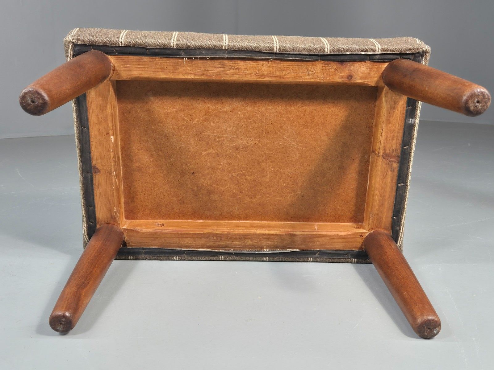 photo furniture Vintage Mid Century Danish Footstool  Taupe Stripe Teak Legs Retro 1960s Eb12024